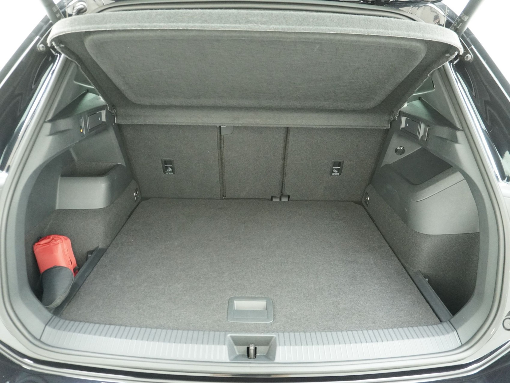 listing desktop thumbnail image 13