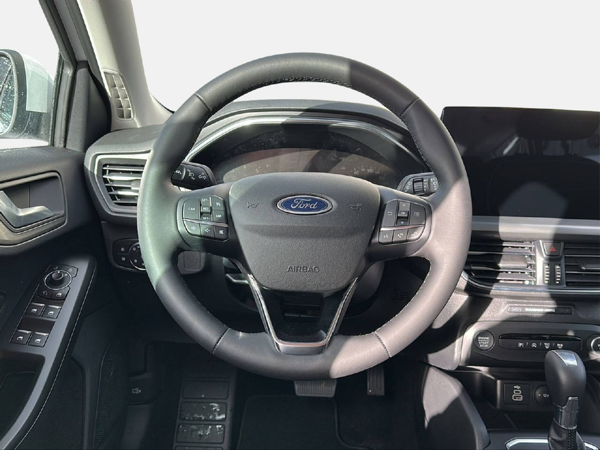 listing desktop thumbnail image 11