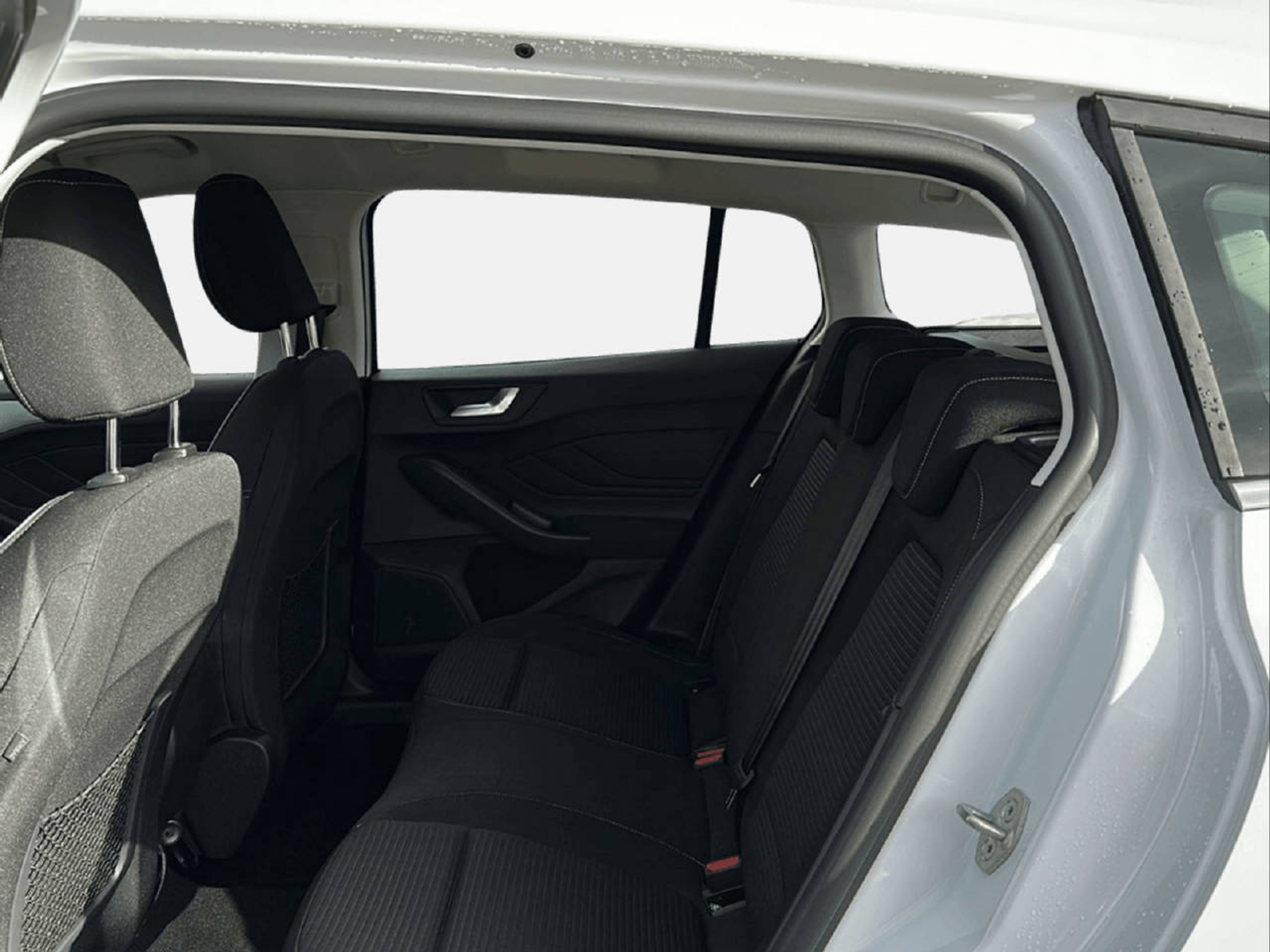 listing desktop thumbnail image 12