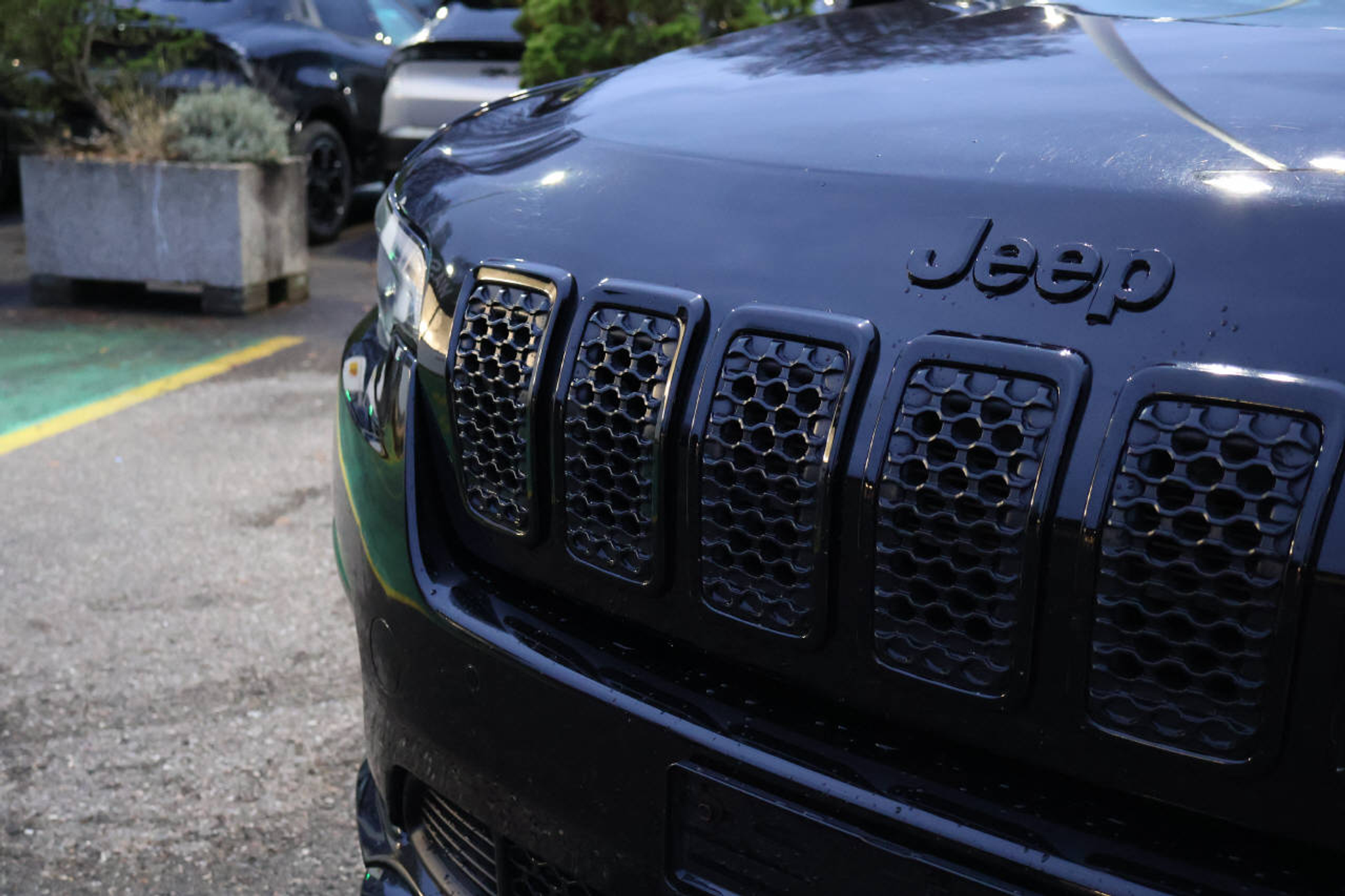 listing desktop thumbnail image 7