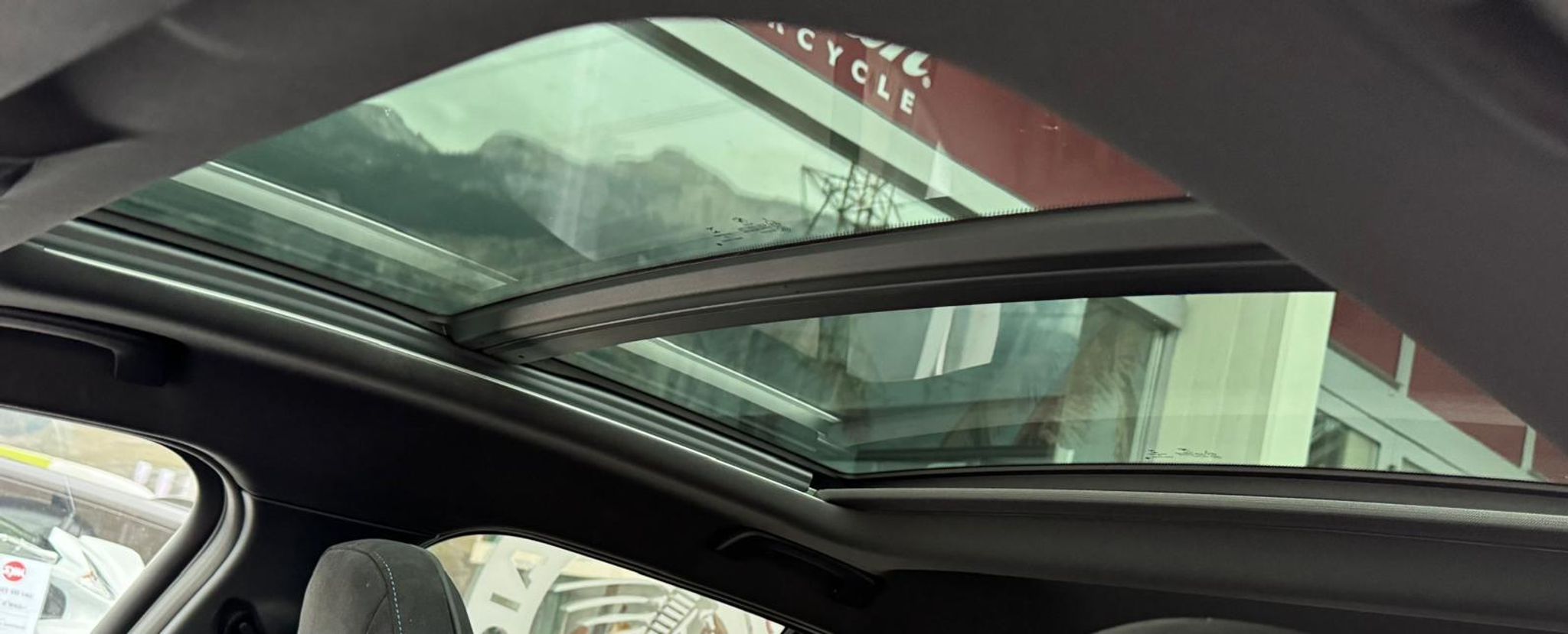 listing desktop thumbnail image 8