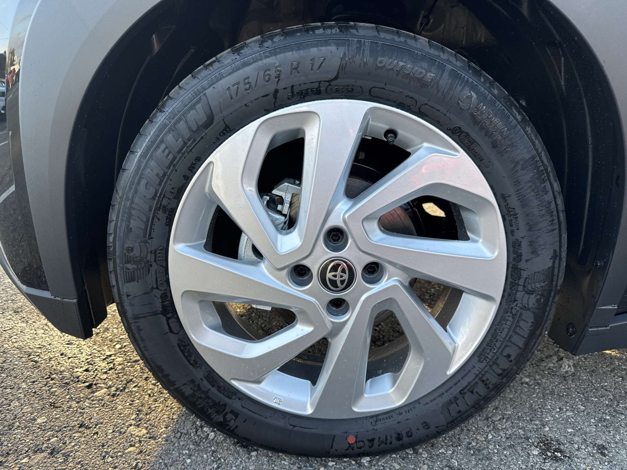 listing desktop thumbnail image 8