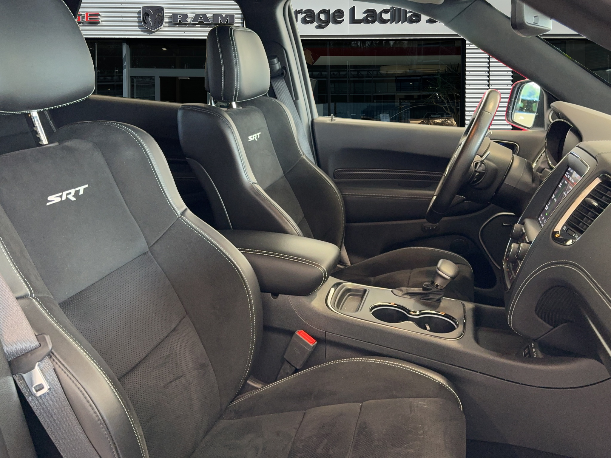 listing desktop thumbnail image 14