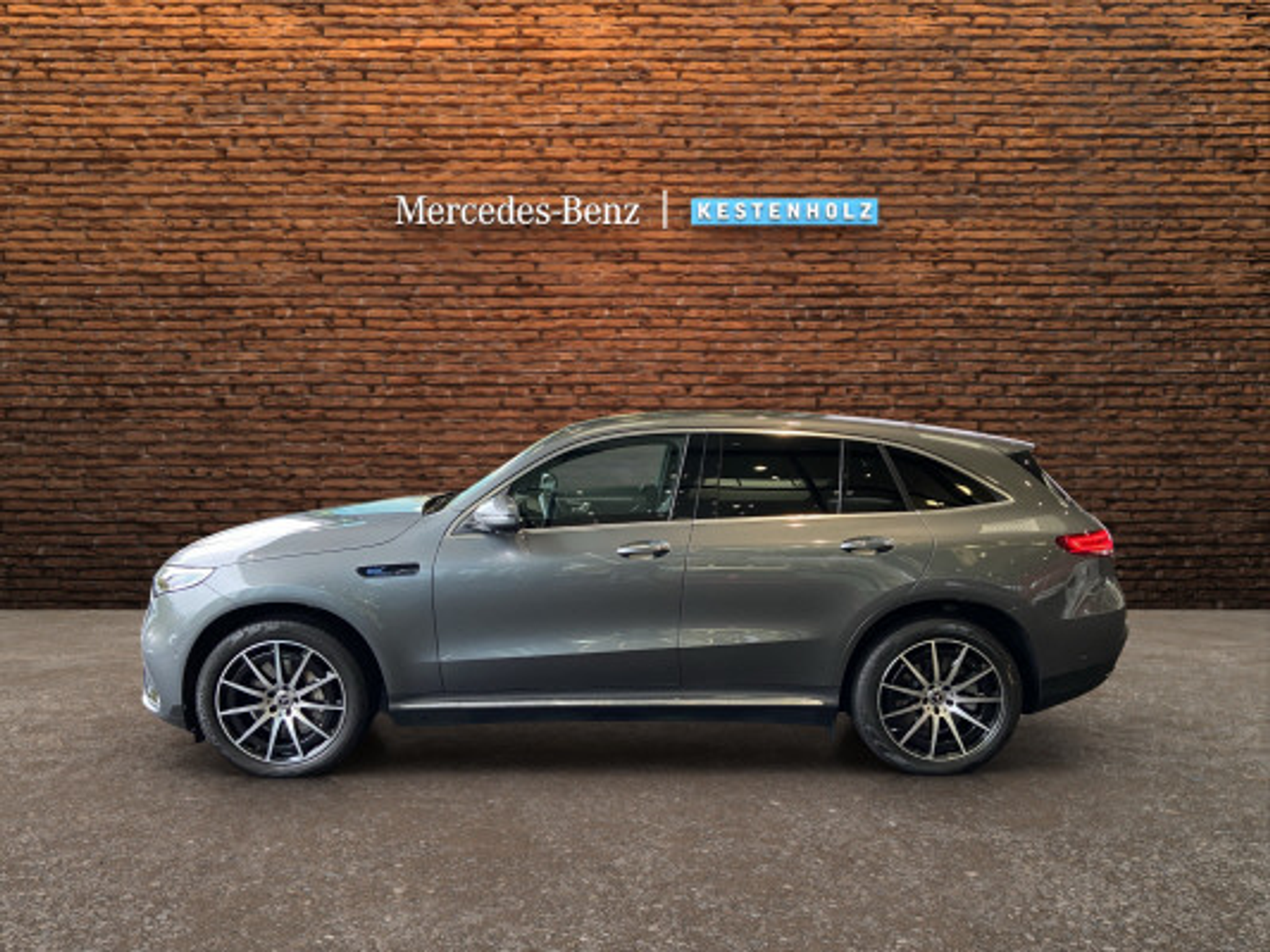 listing desktop thumbnail image 3