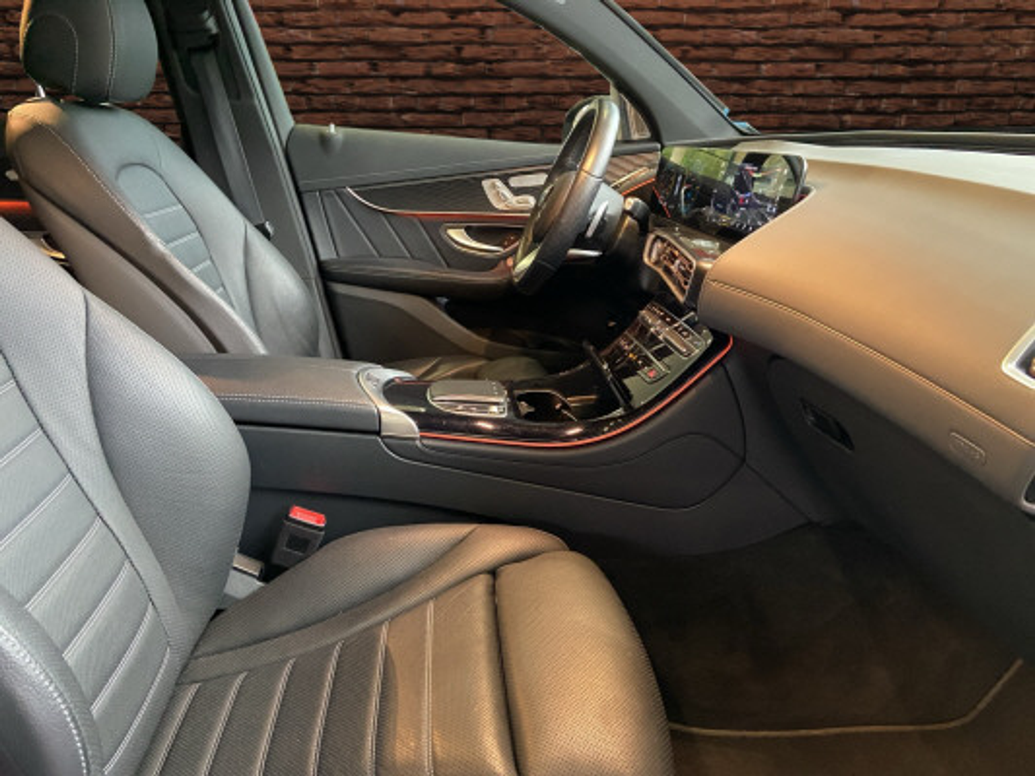 listing desktop thumbnail image 12