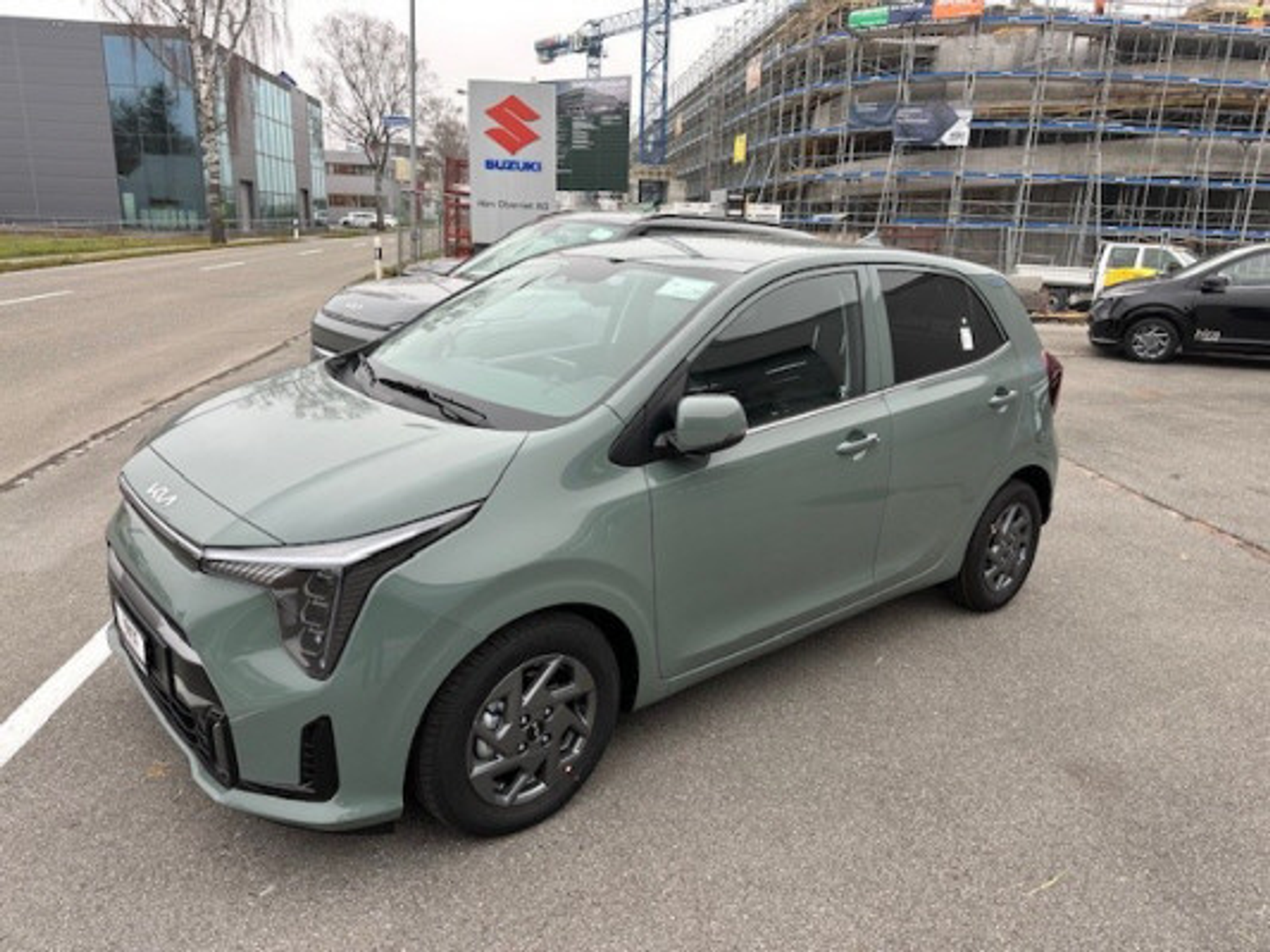 listing desktop thumbnail image 2