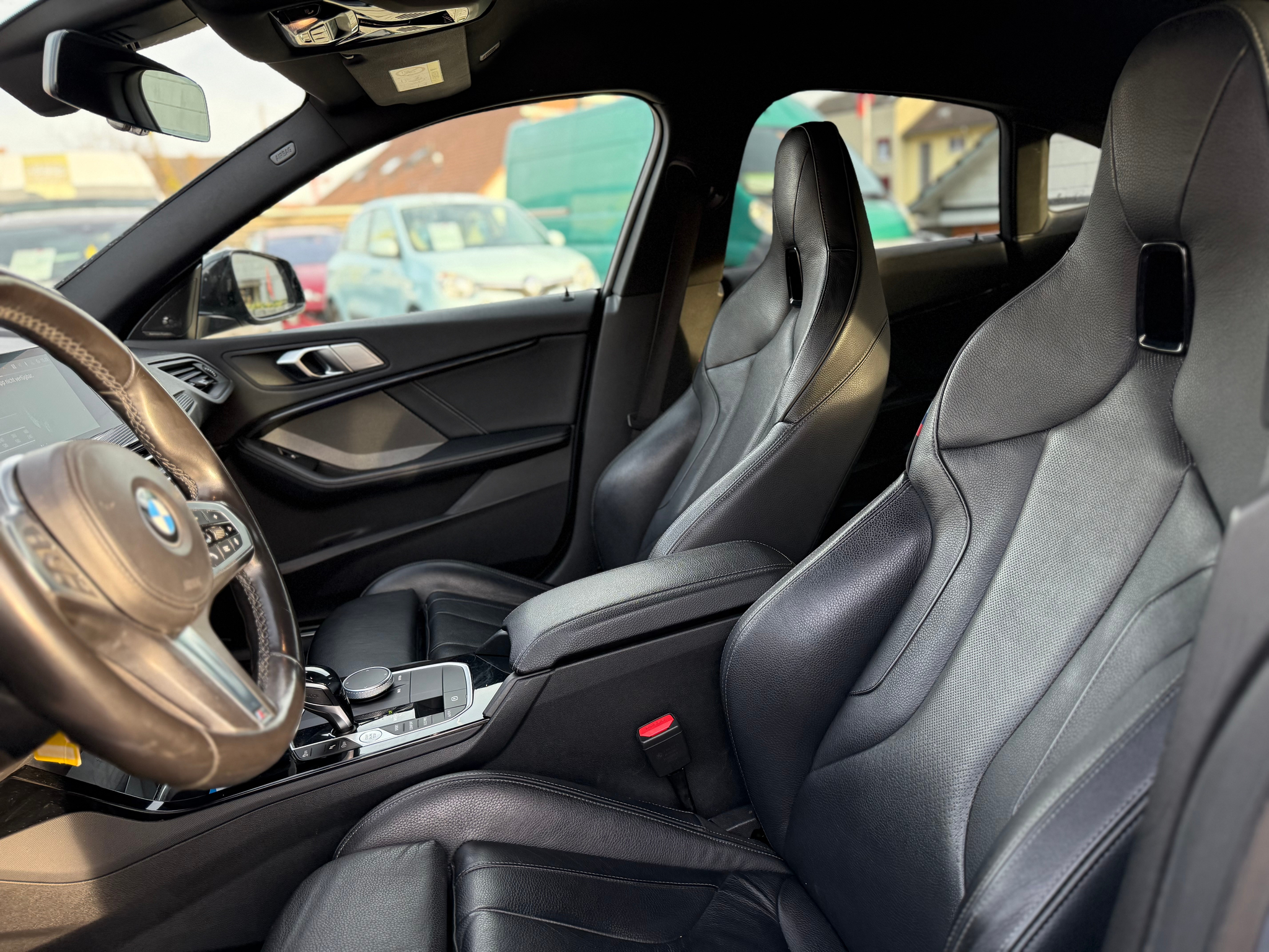 listing desktop thumbnail image 9