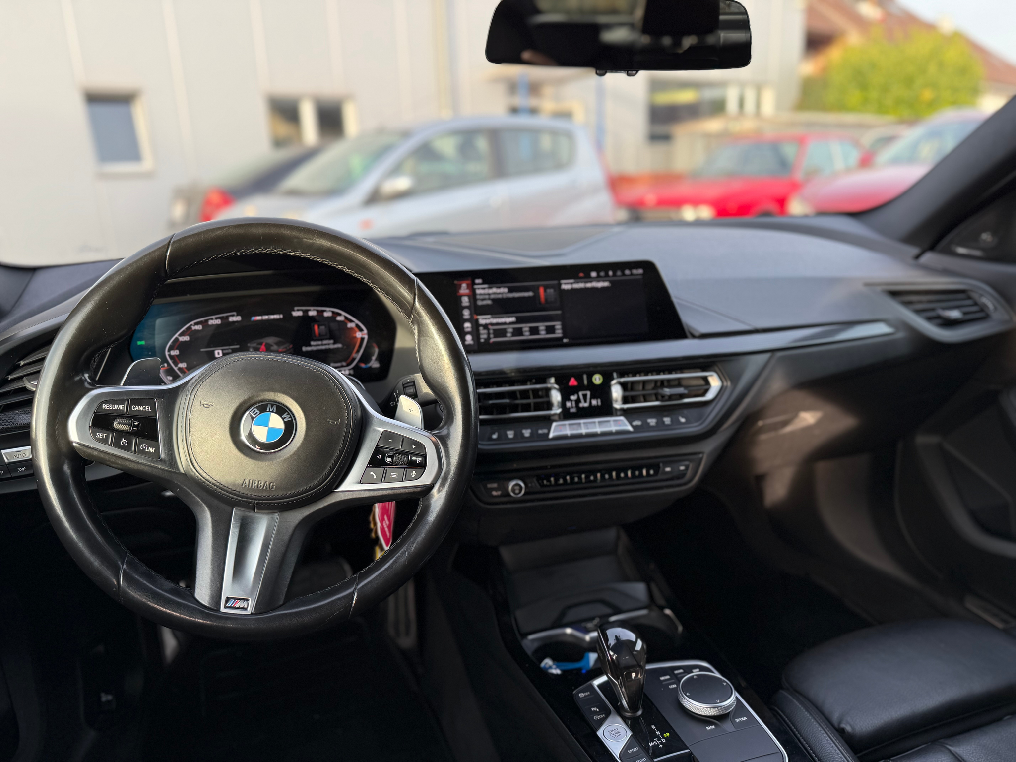 listing desktop thumbnail image 11