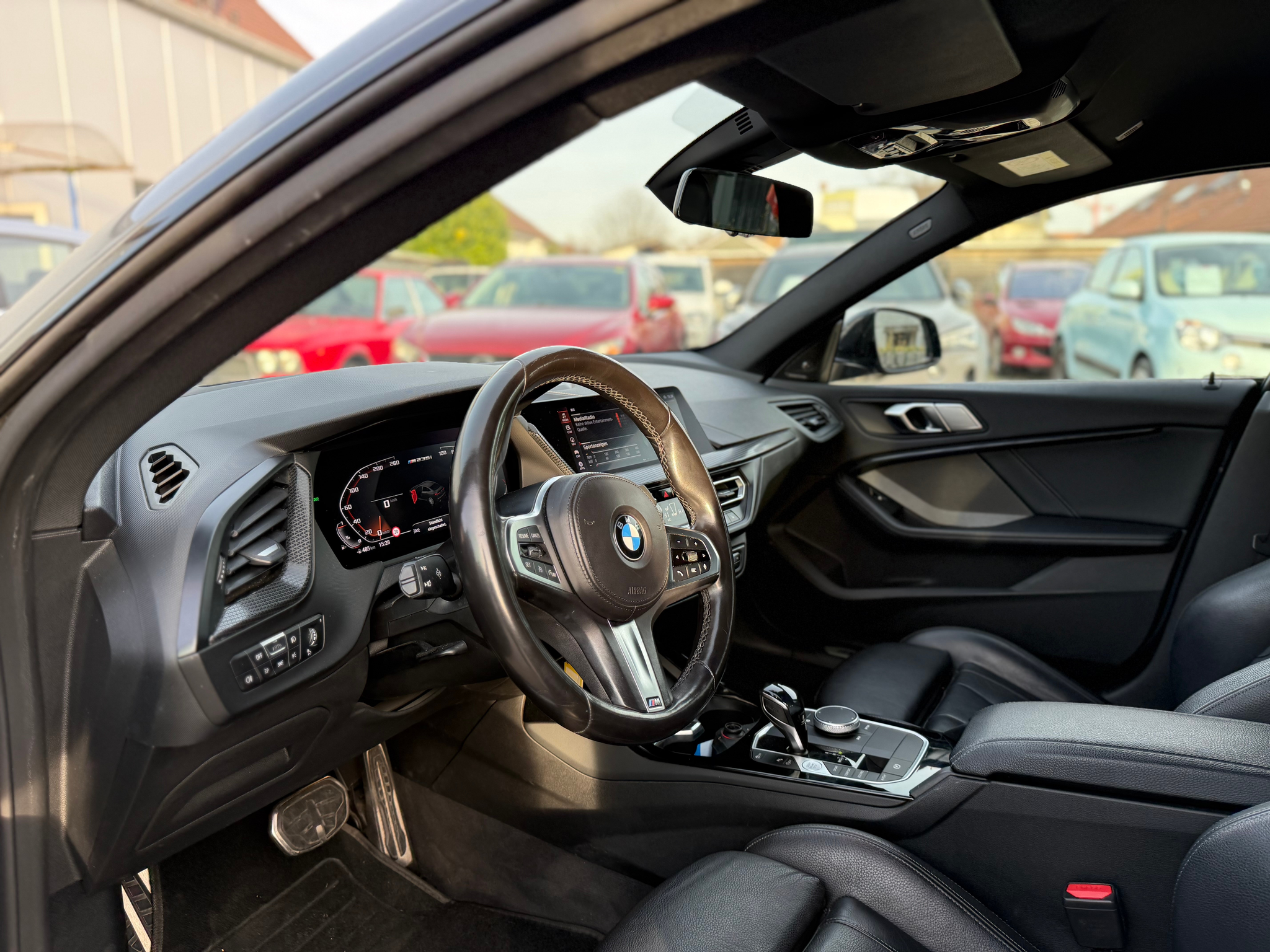 listing desktop thumbnail image 8