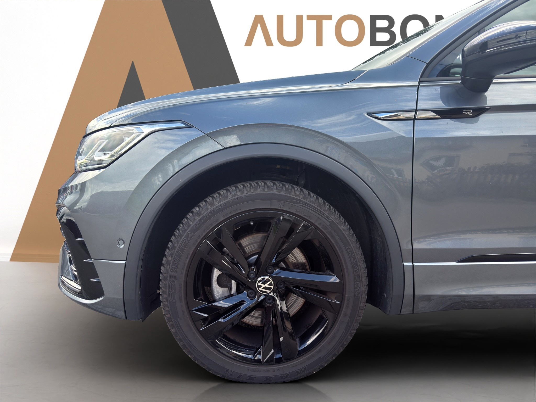 listing desktop thumbnail image 18