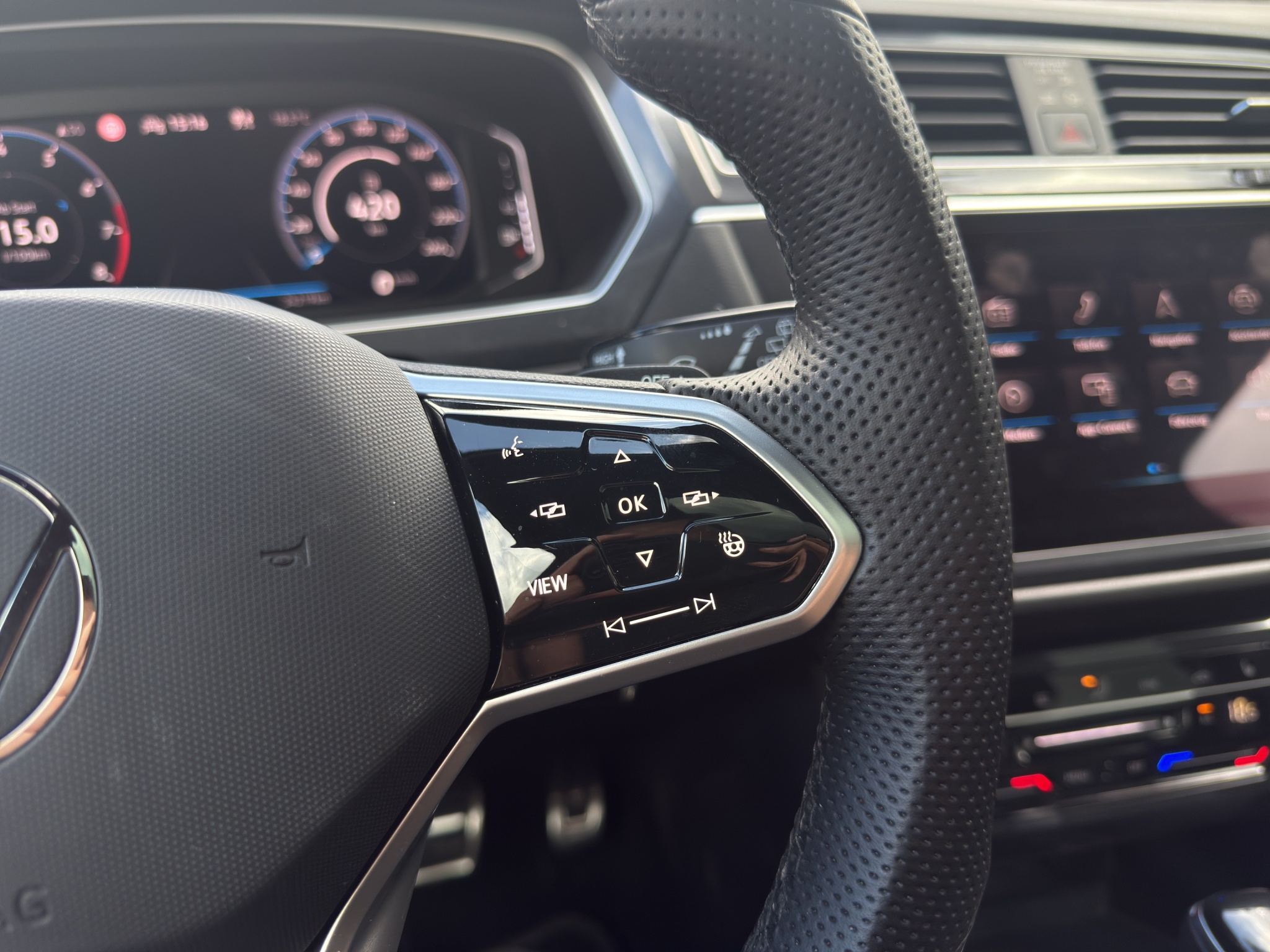 listing desktop thumbnail image 23