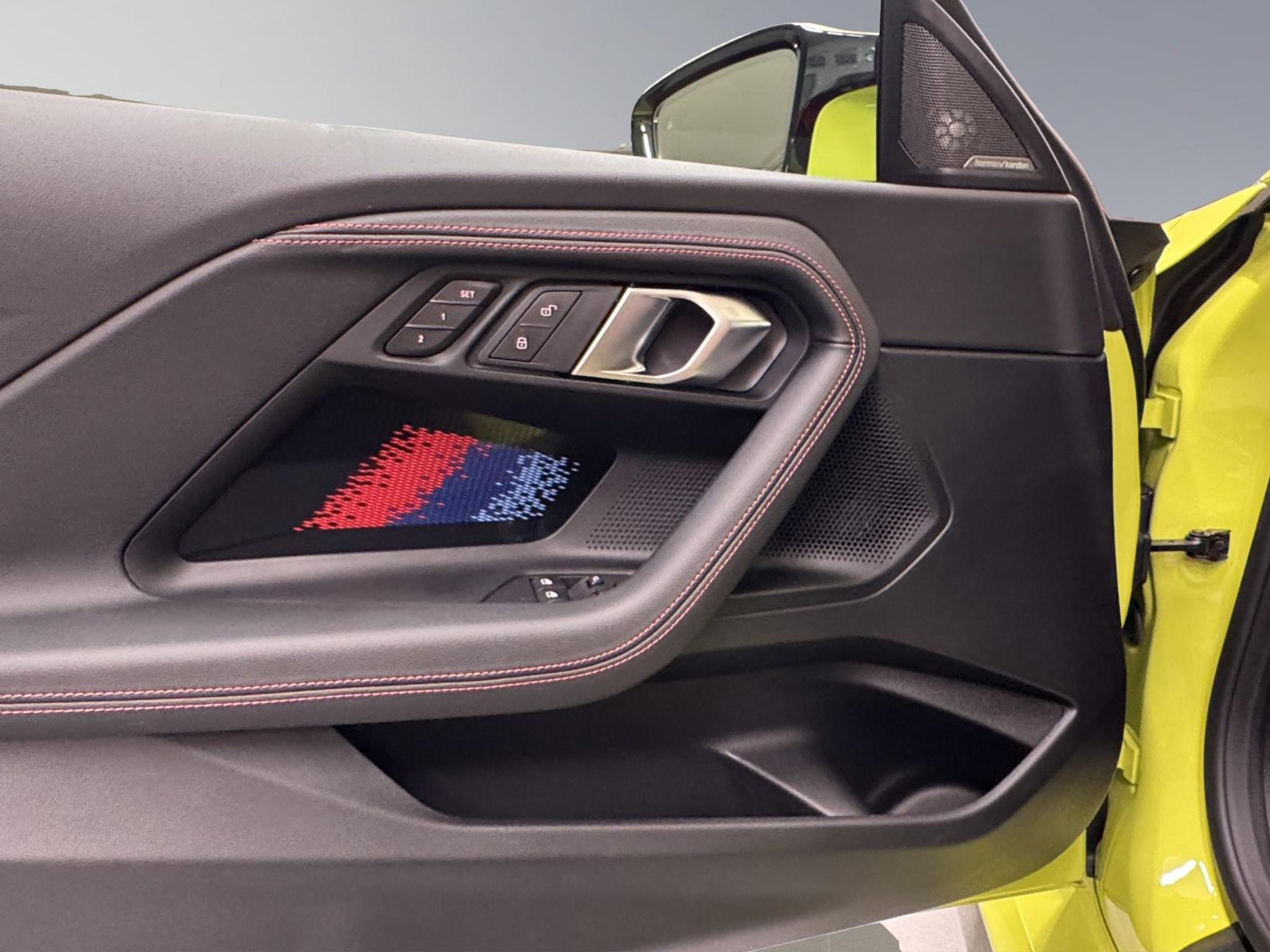 listing desktop thumbnail image 12