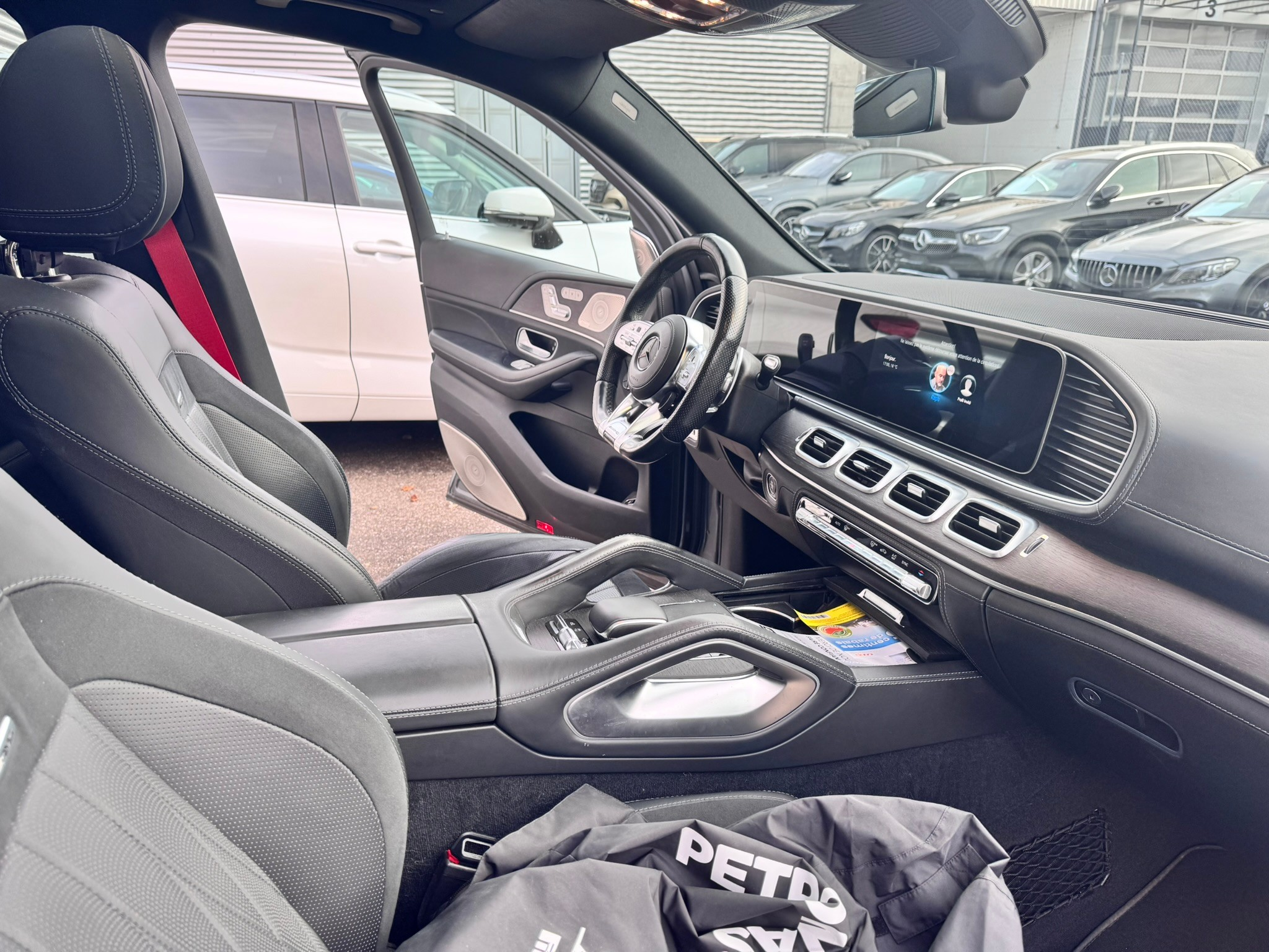 listing desktop thumbnail image 9