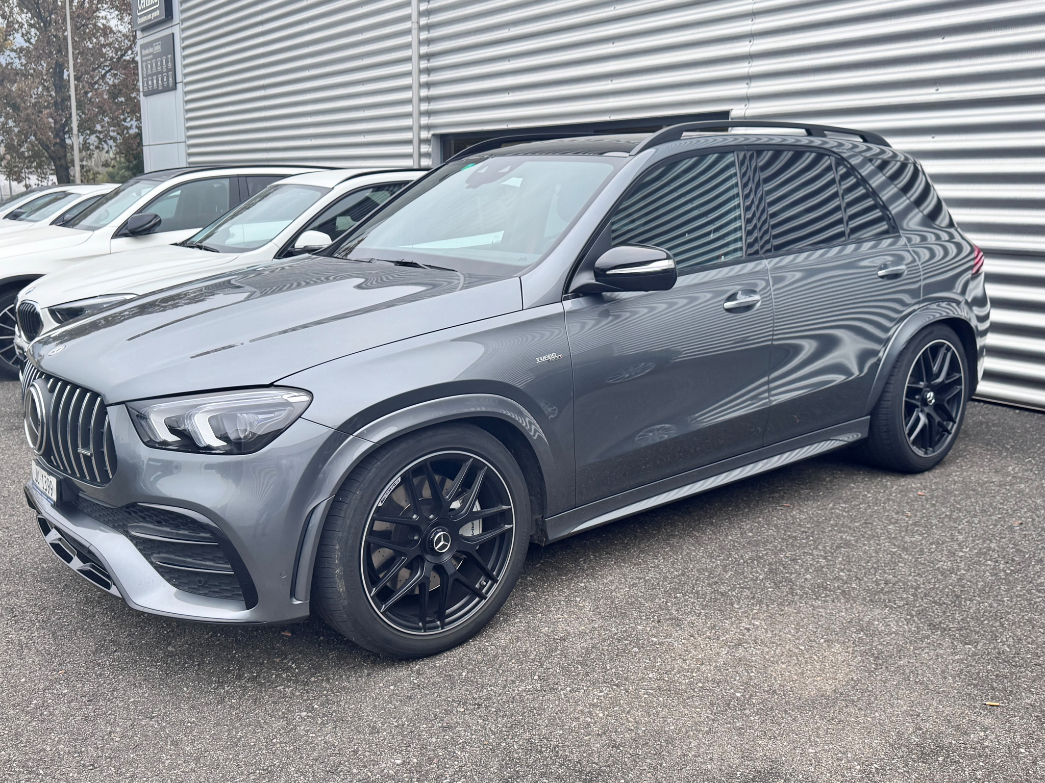 listing desktop thumbnail image 2