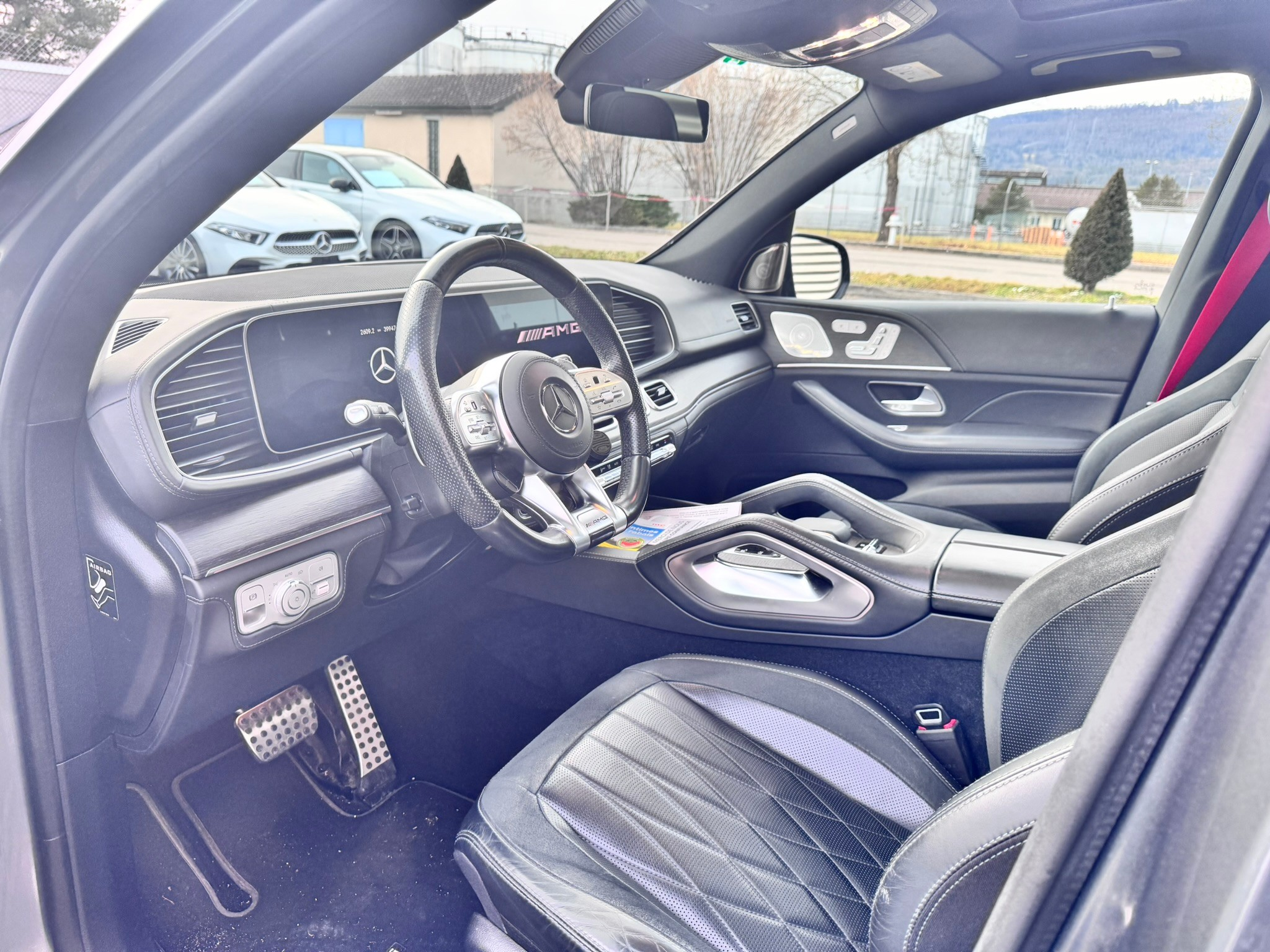 listing desktop thumbnail image 7