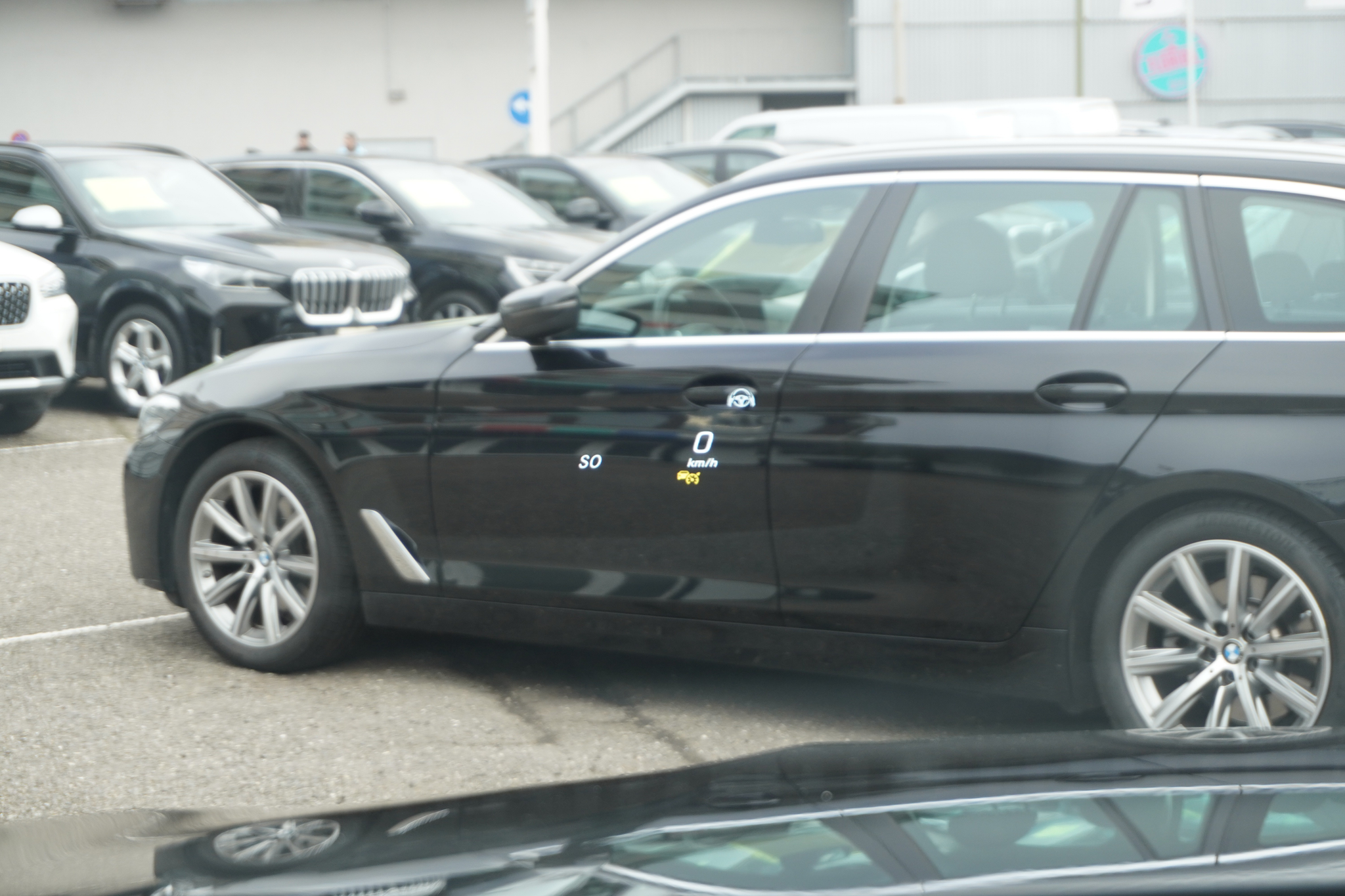 listing desktop thumbnail image 17