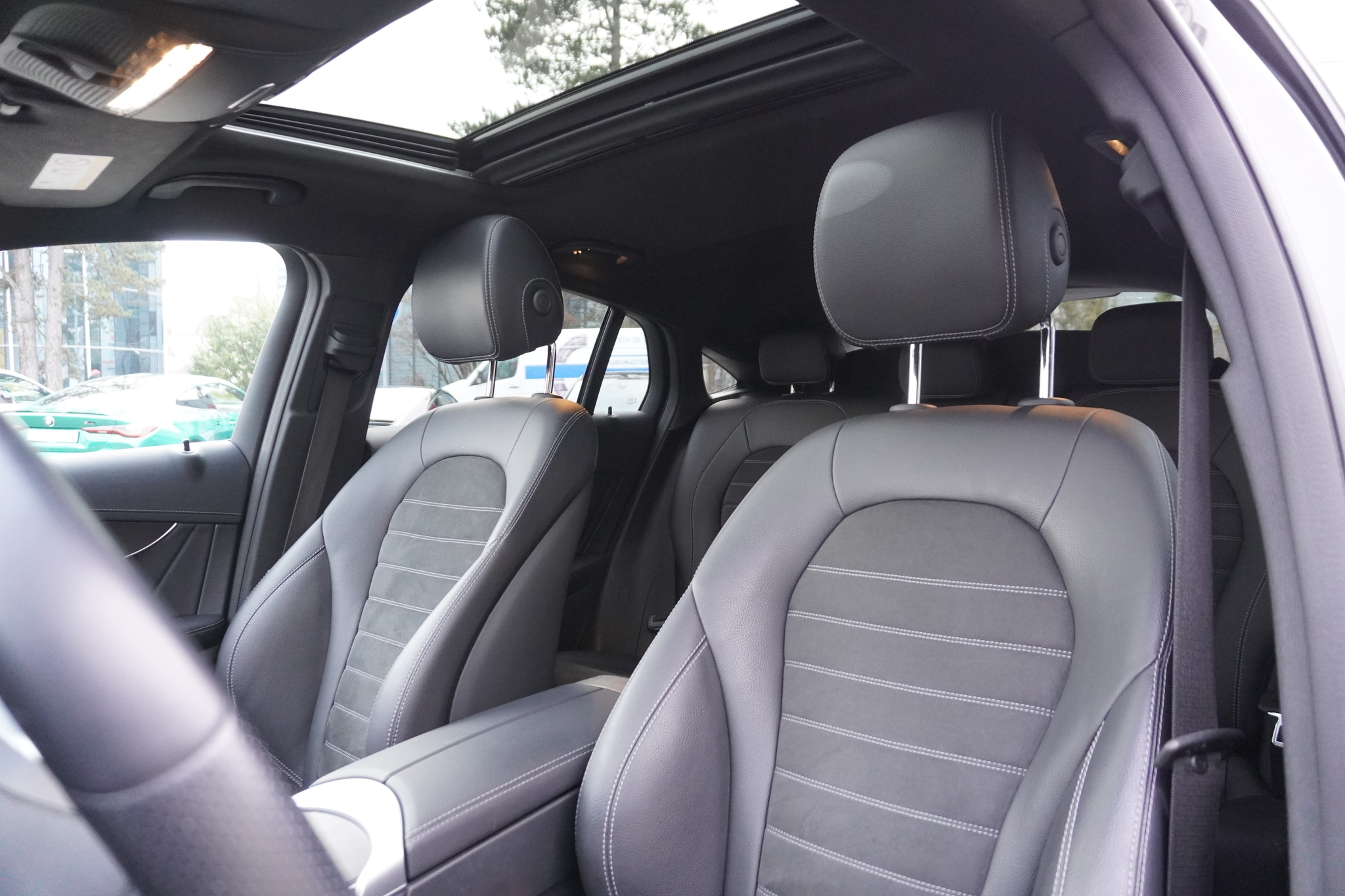 listing desktop thumbnail image 11