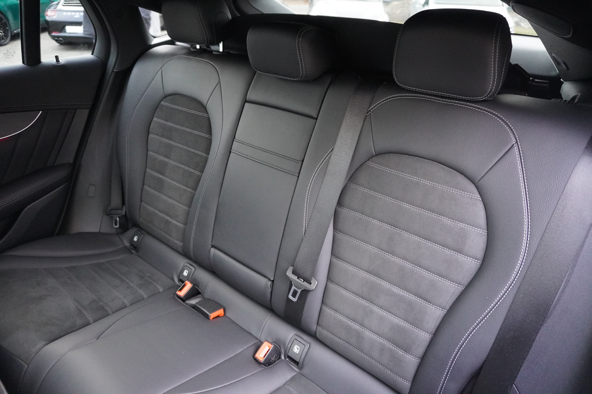 listing desktop thumbnail image 12