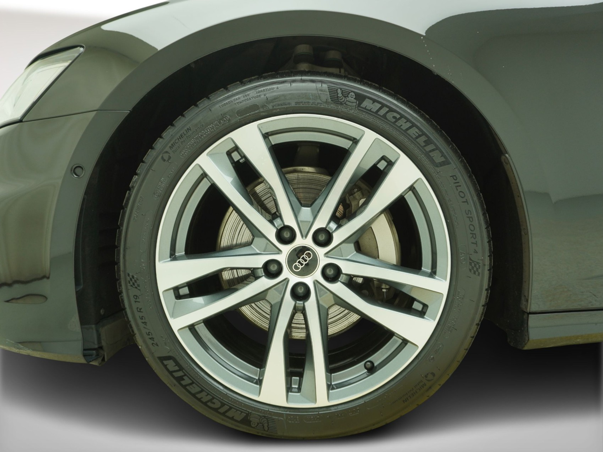 listing desktop thumbnail image 7