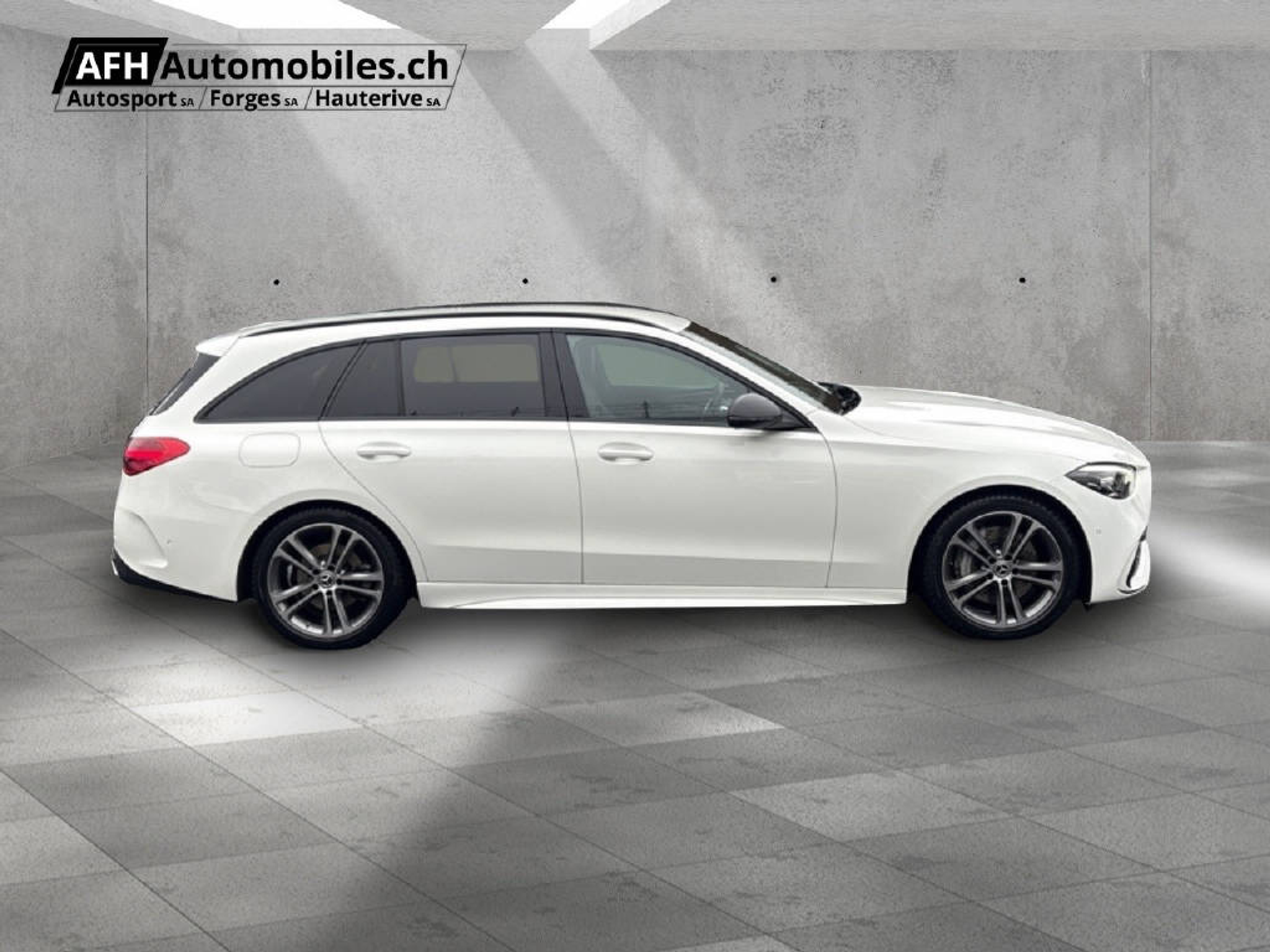 listing desktop thumbnail image 5