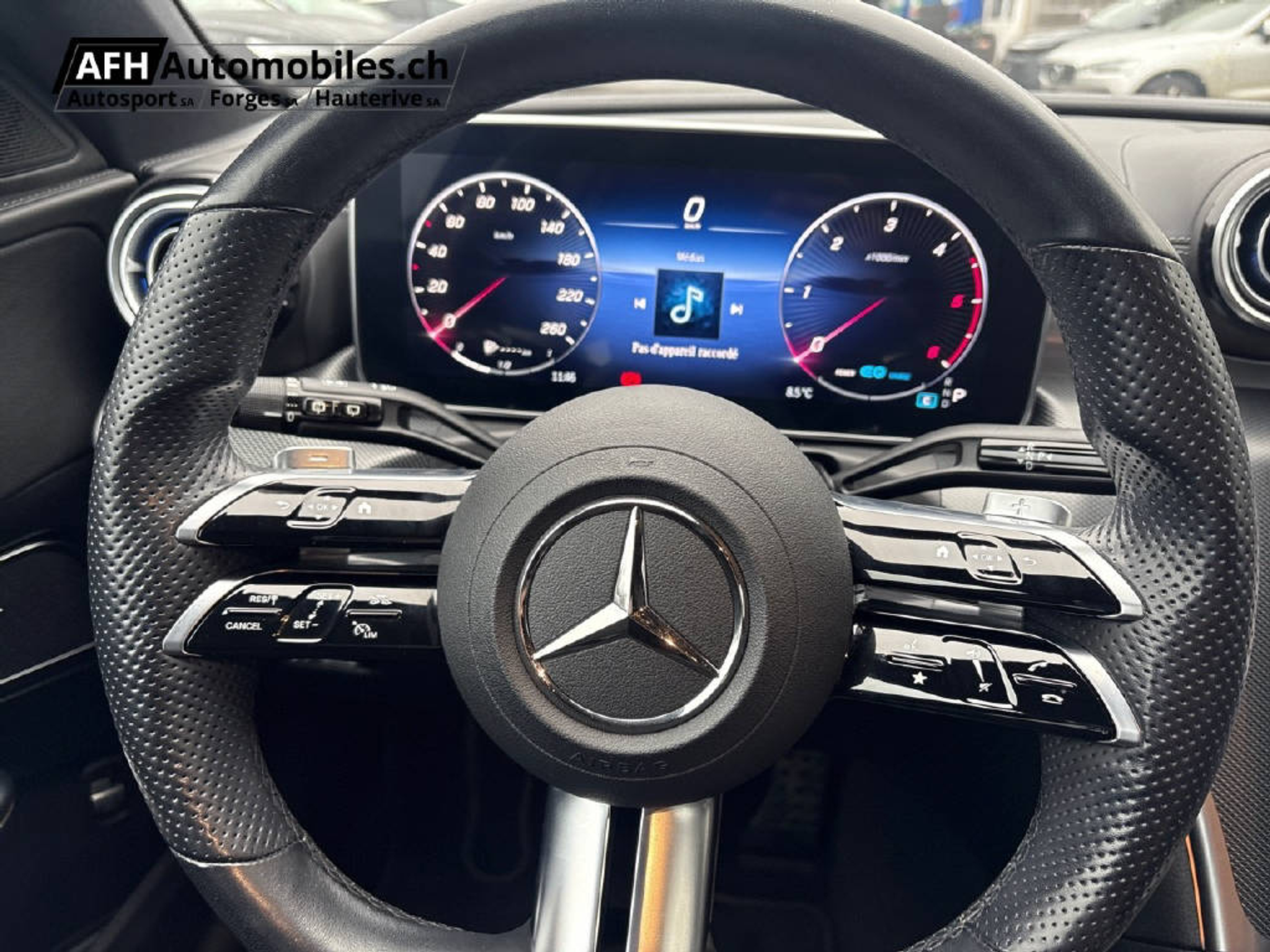 listing desktop thumbnail image 10