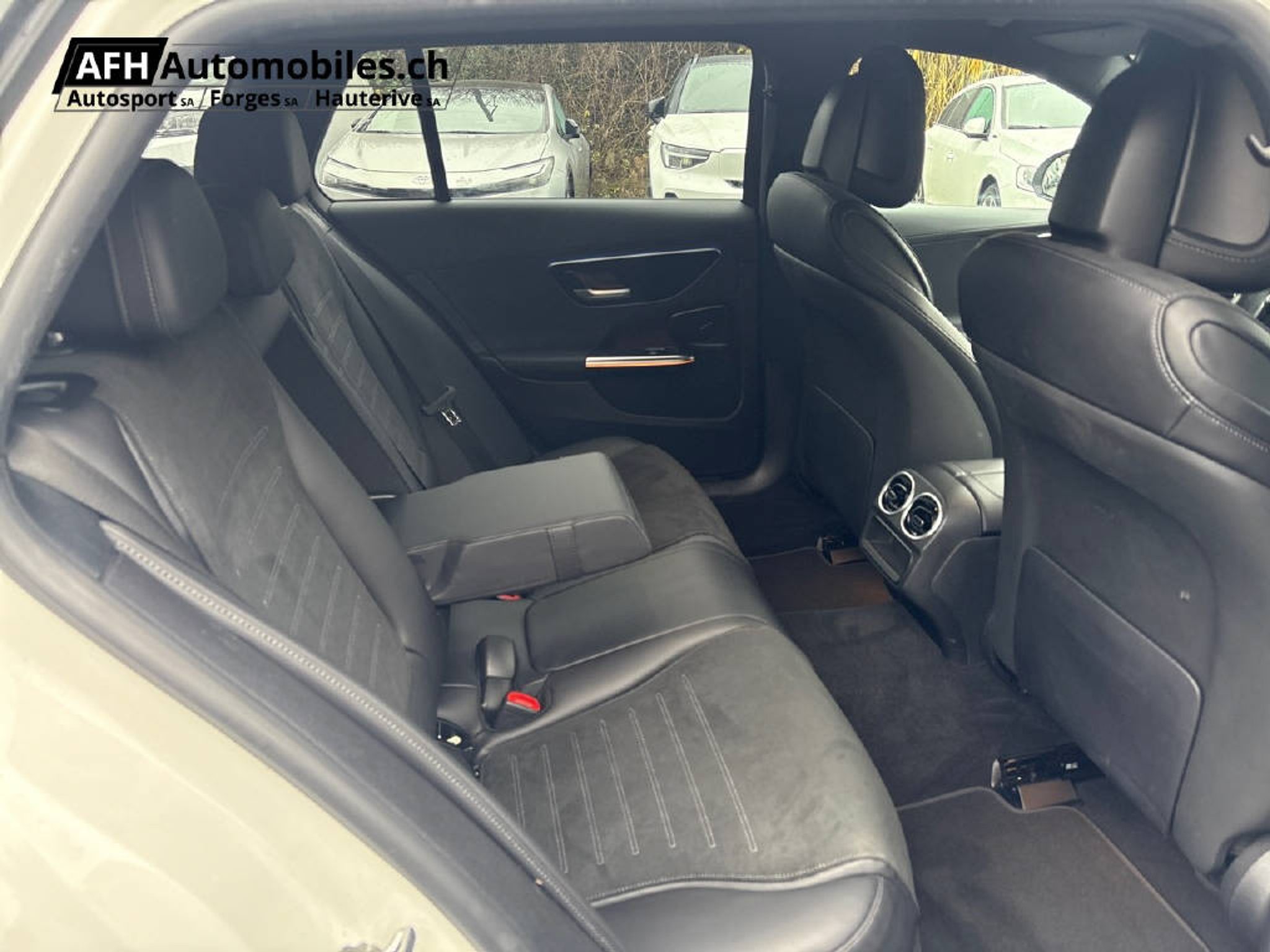 listing desktop thumbnail image 20