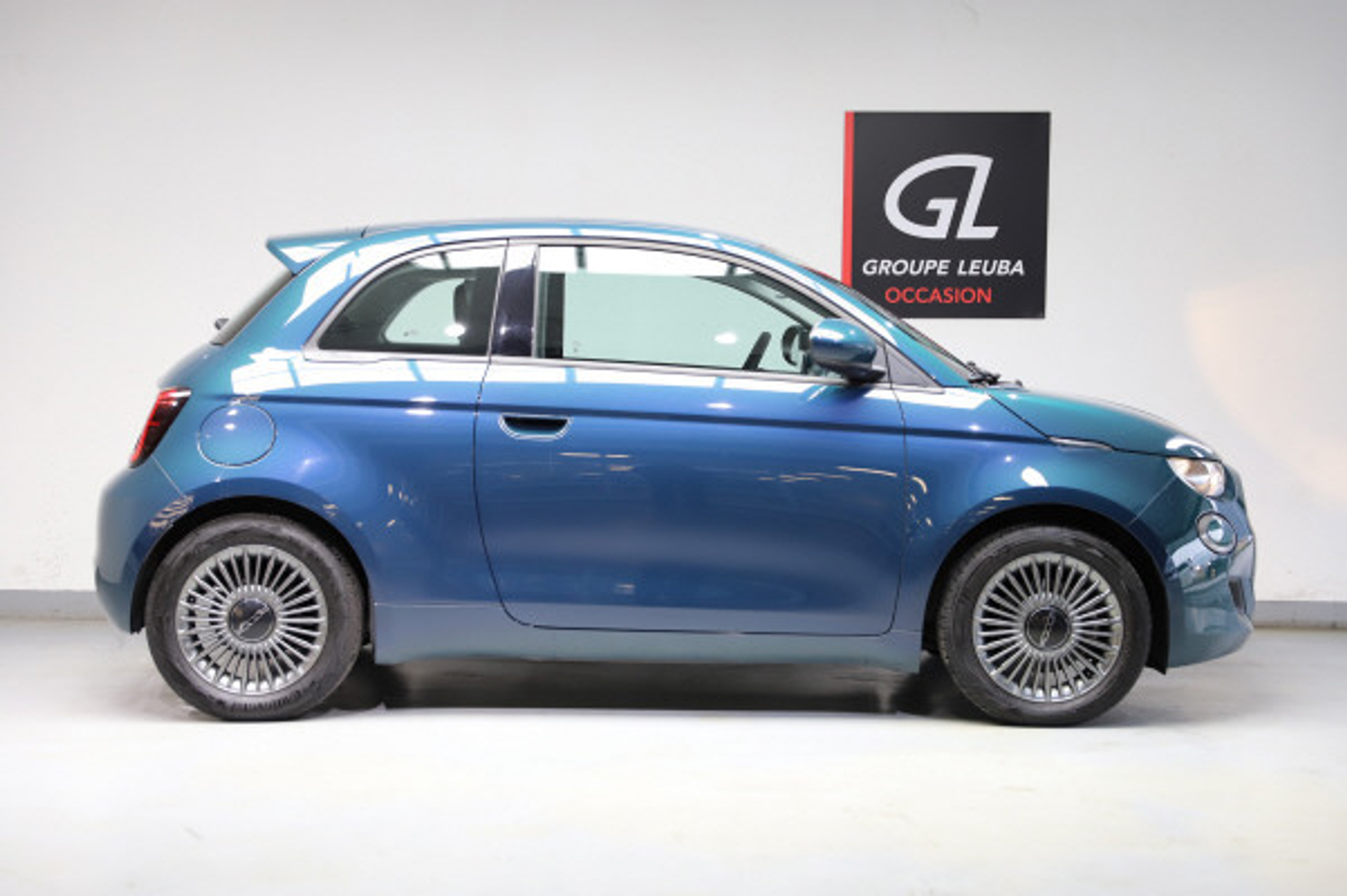 listing desktop thumbnail image 6