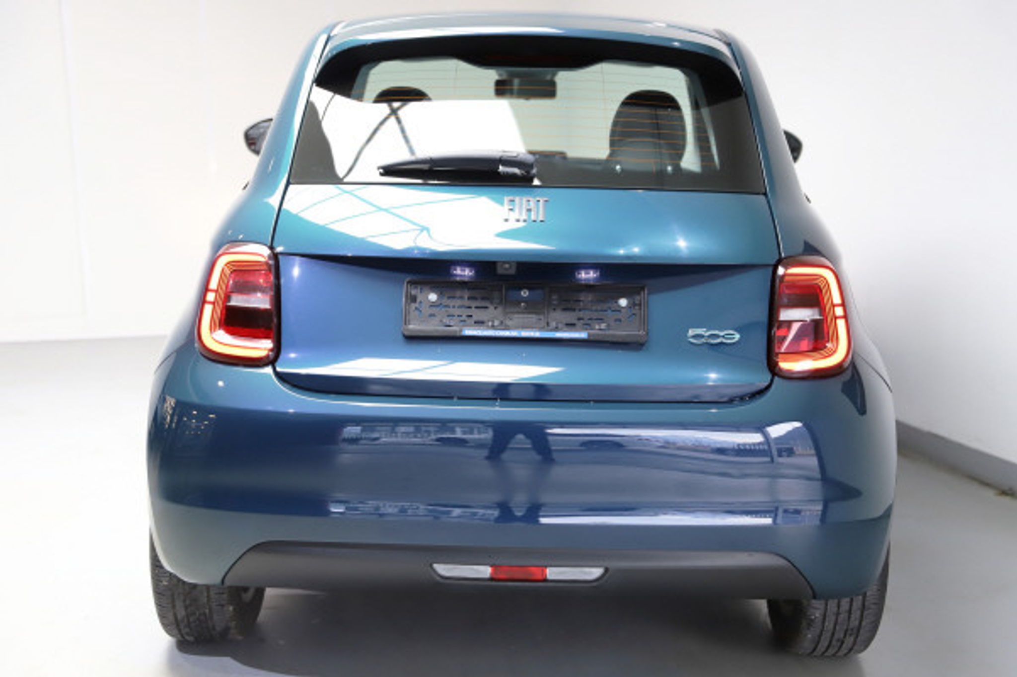 listing desktop thumbnail image 5