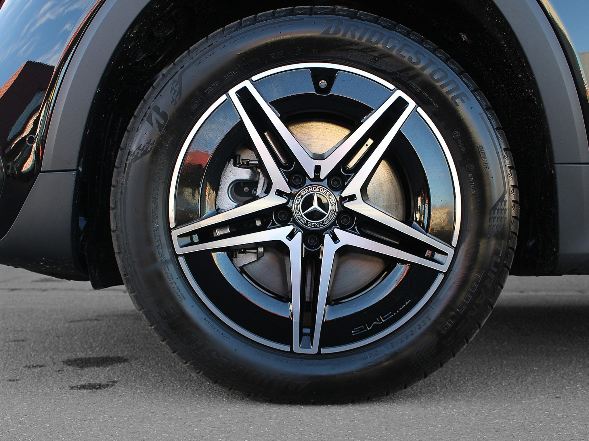 listing desktop thumbnail image 5