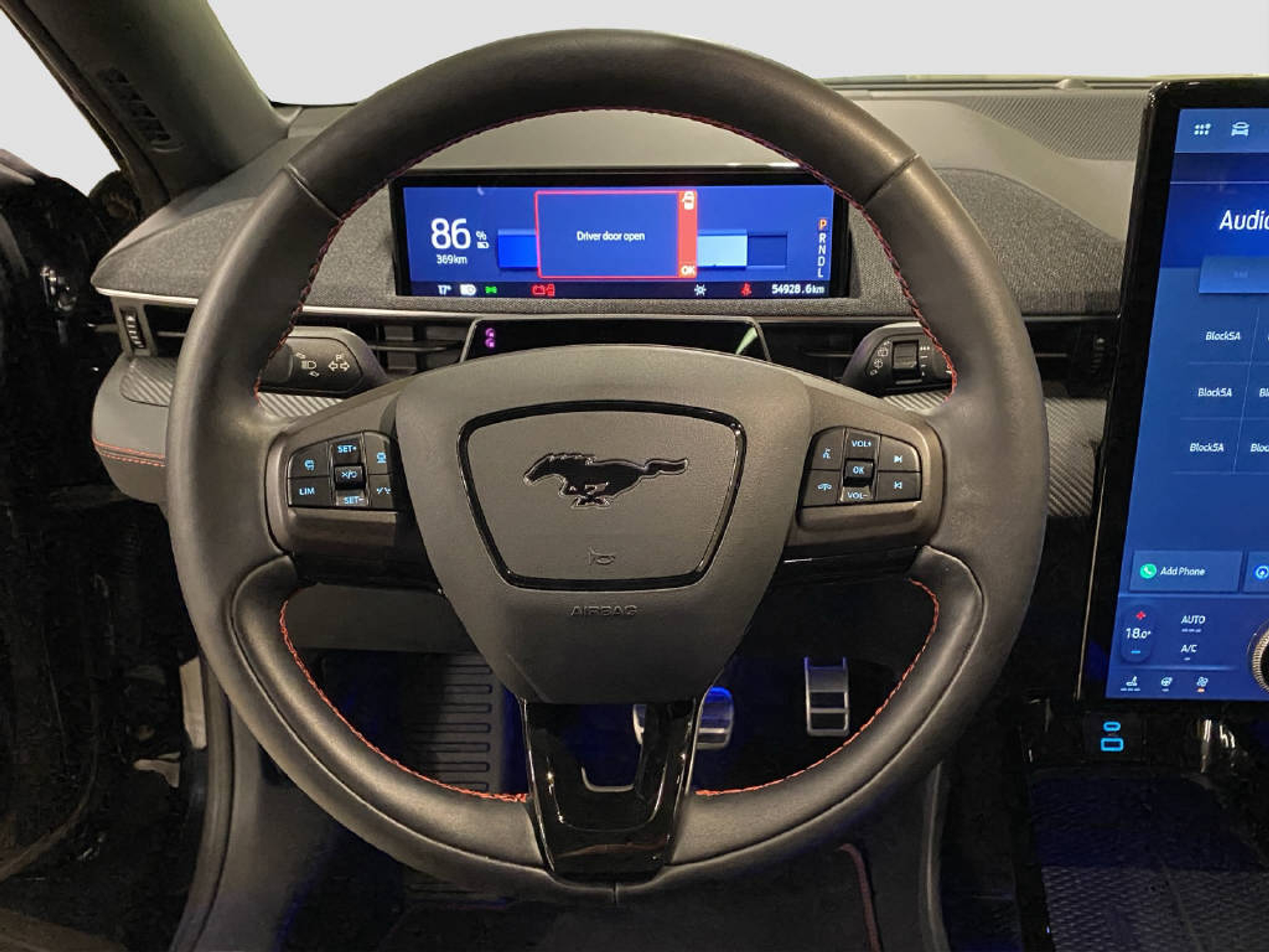 listing desktop thumbnail image 7