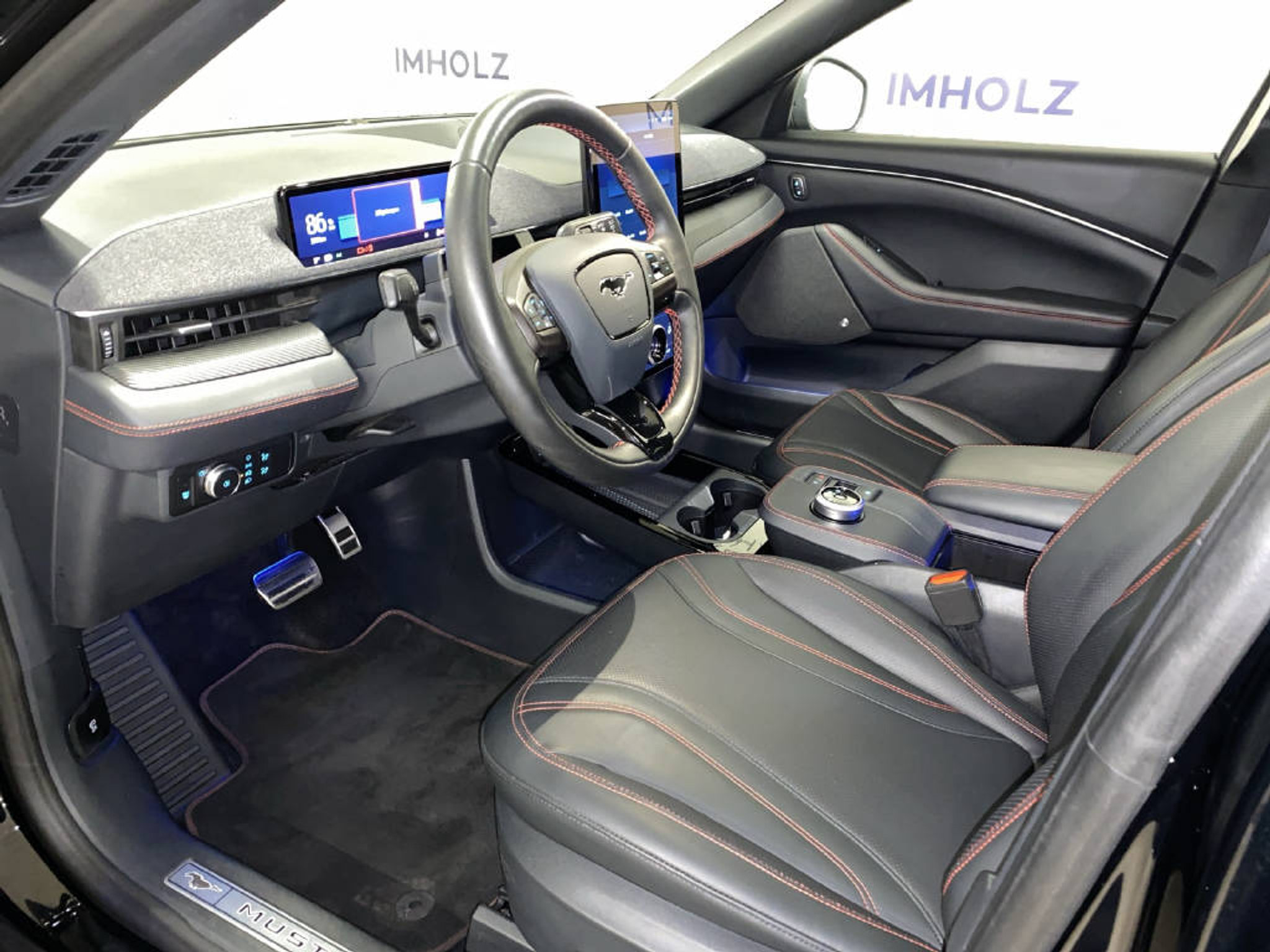 listing desktop thumbnail image 15