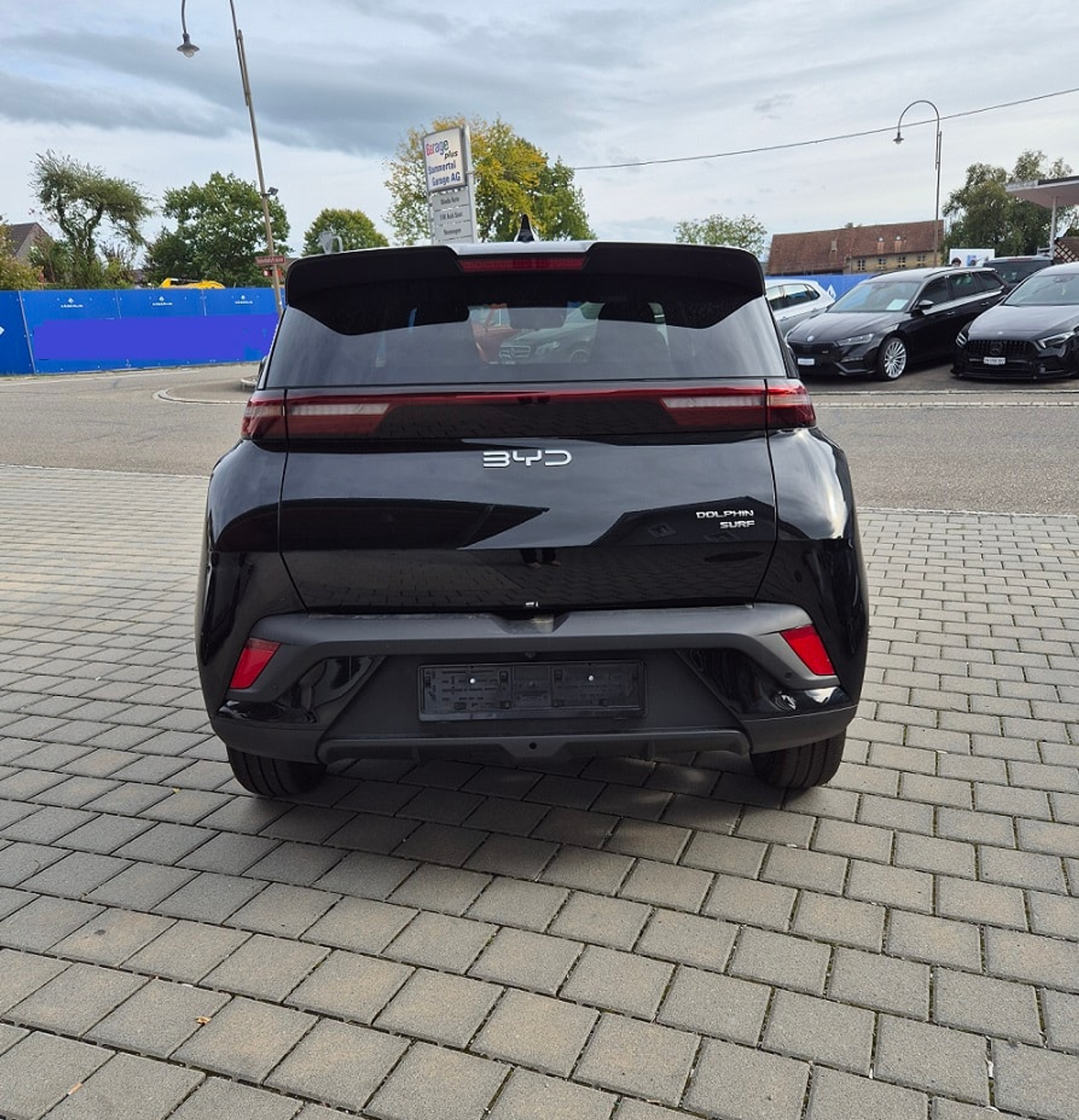 listing desktop thumbnail image 16