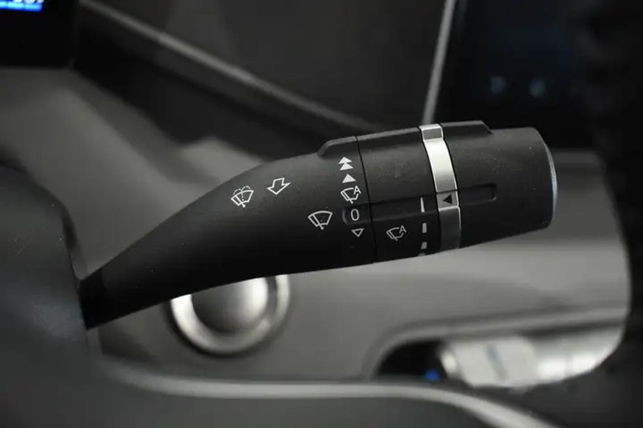 listing desktop thumbnail image 7