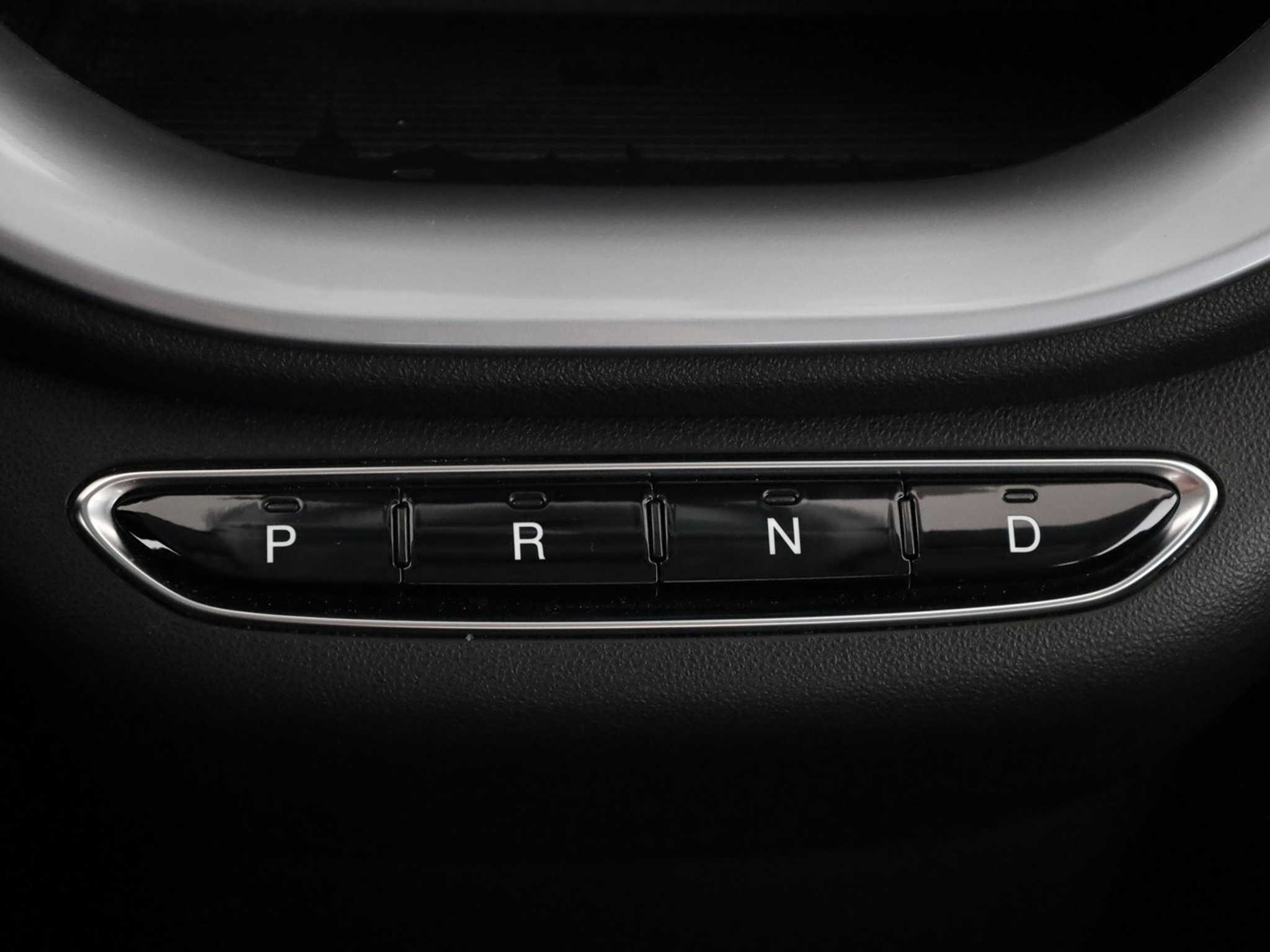 listing desktop thumbnail image 7