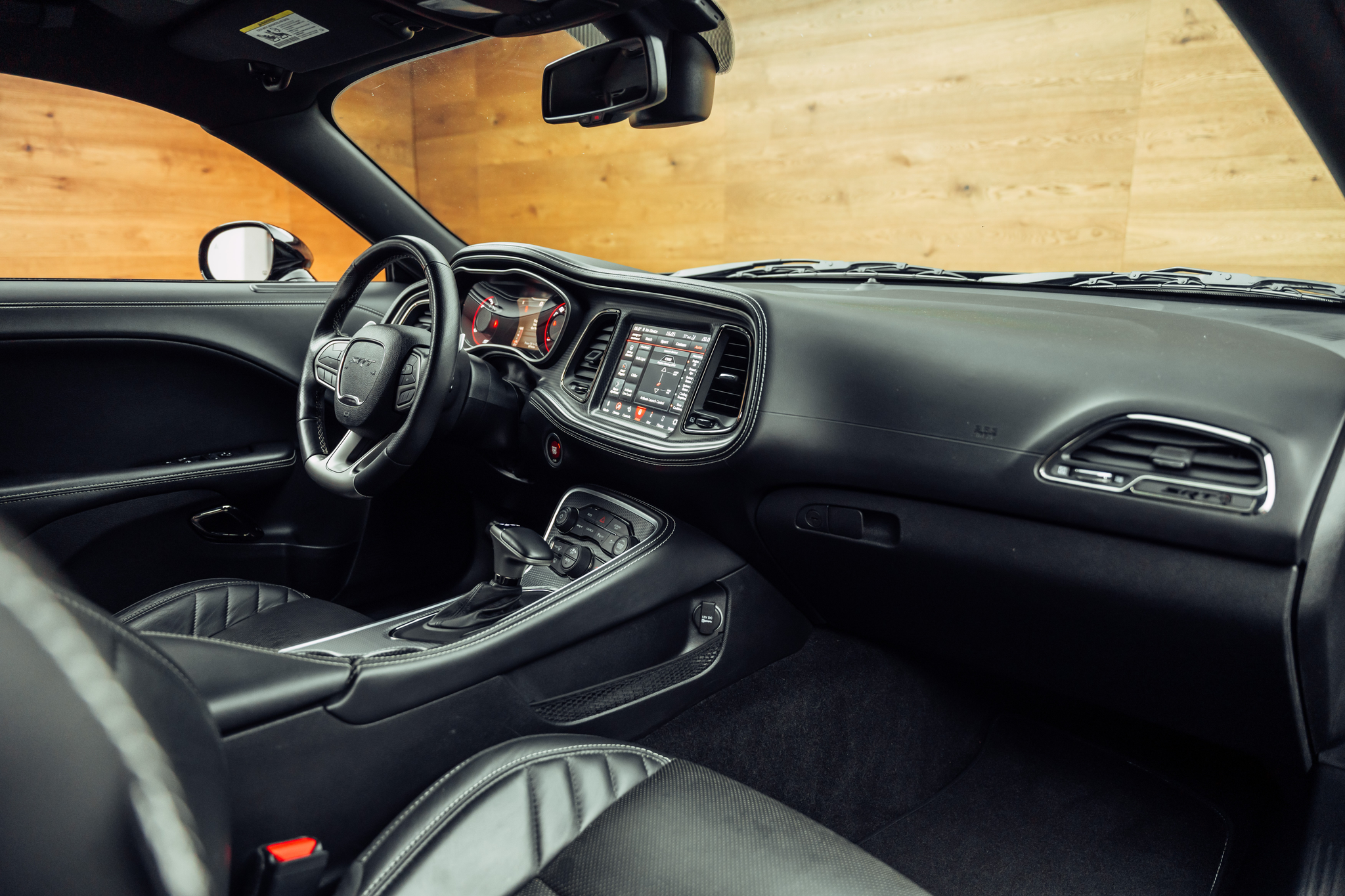 listing desktop thumbnail image 6