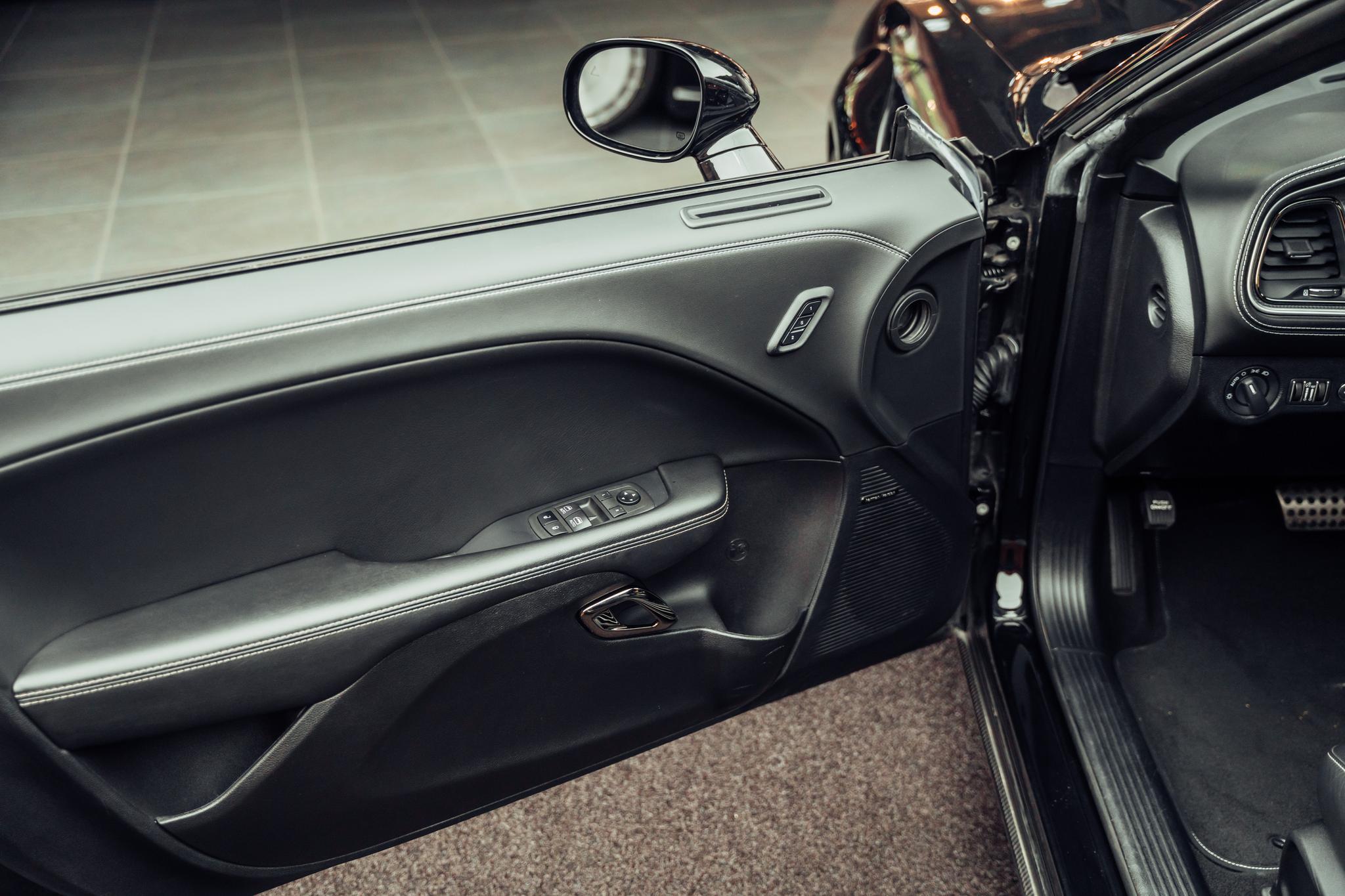 listing desktop thumbnail image 14