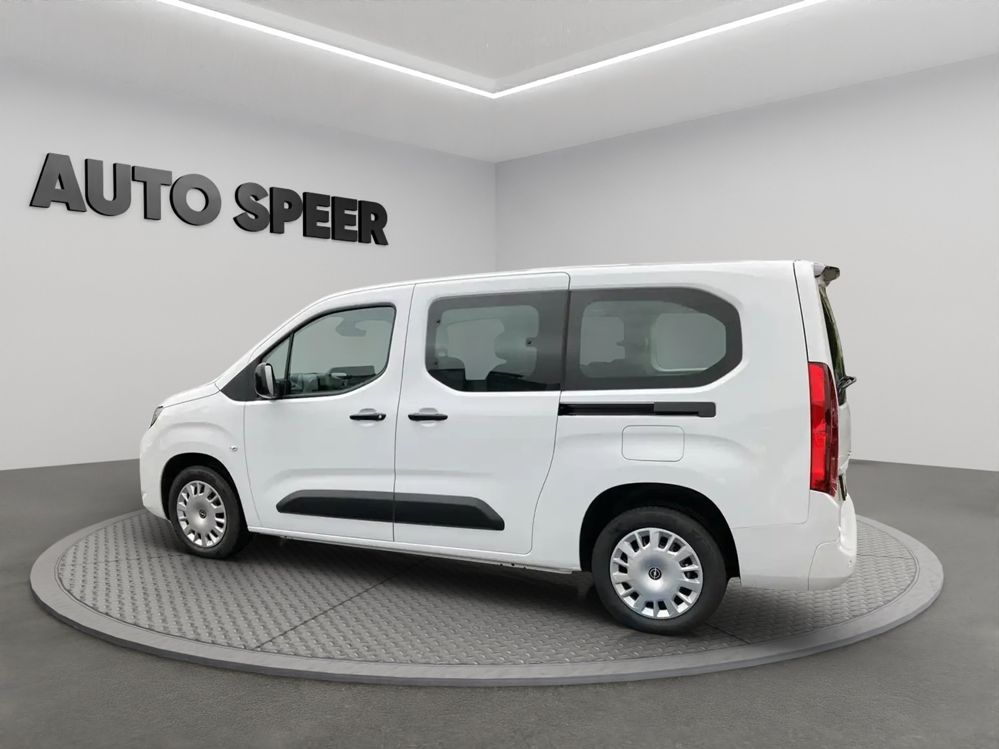 listing desktop thumbnail image 2