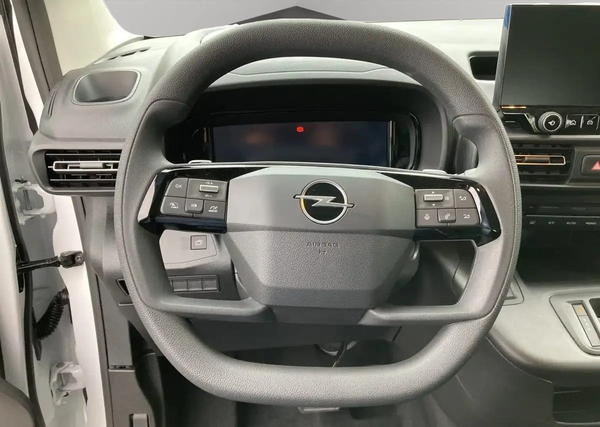 listing desktop thumbnail image 14