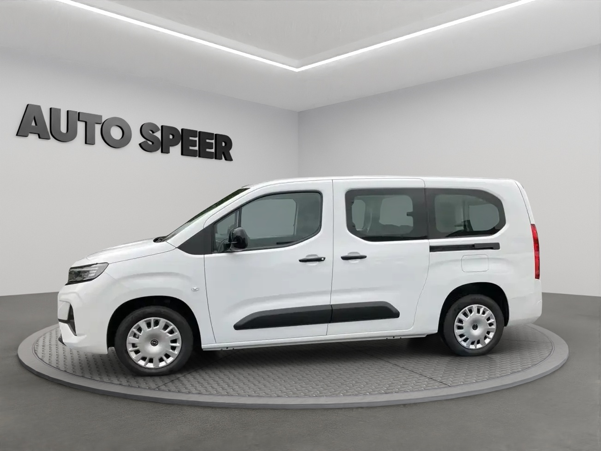 listing desktop thumbnail image 1