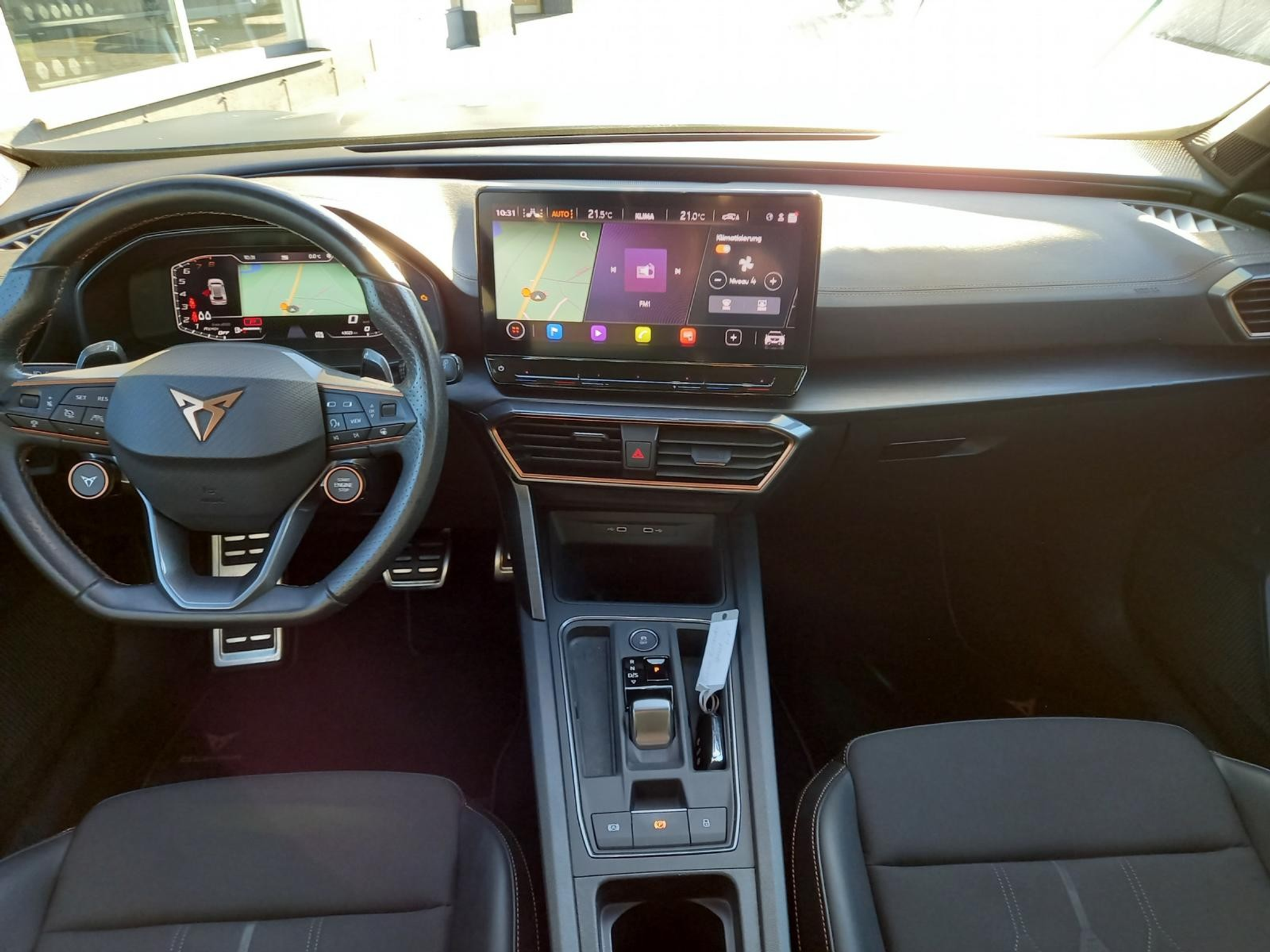 listing desktop thumbnail image 4