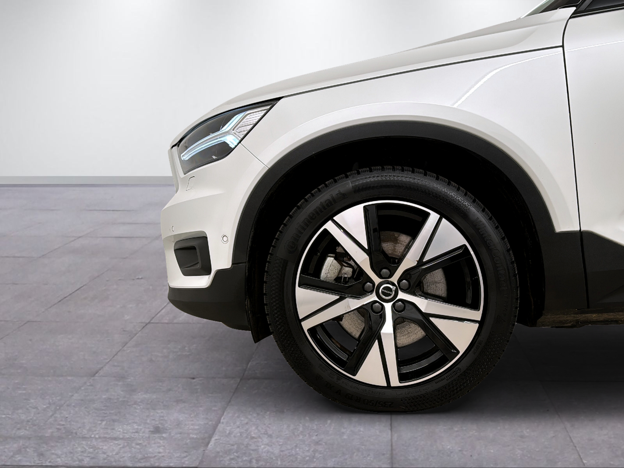 listing desktop thumbnail image 2