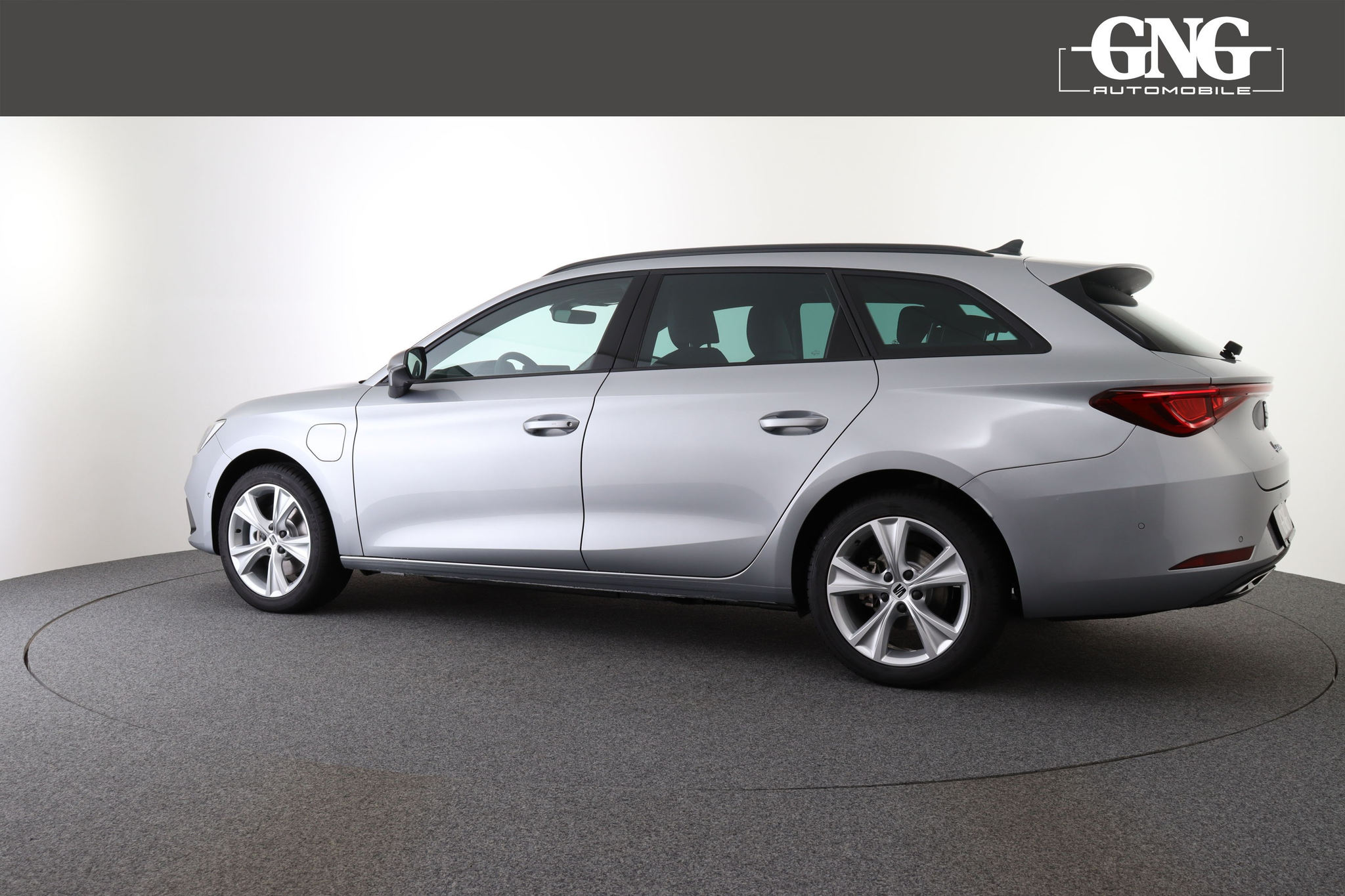 listing desktop thumbnail image 3