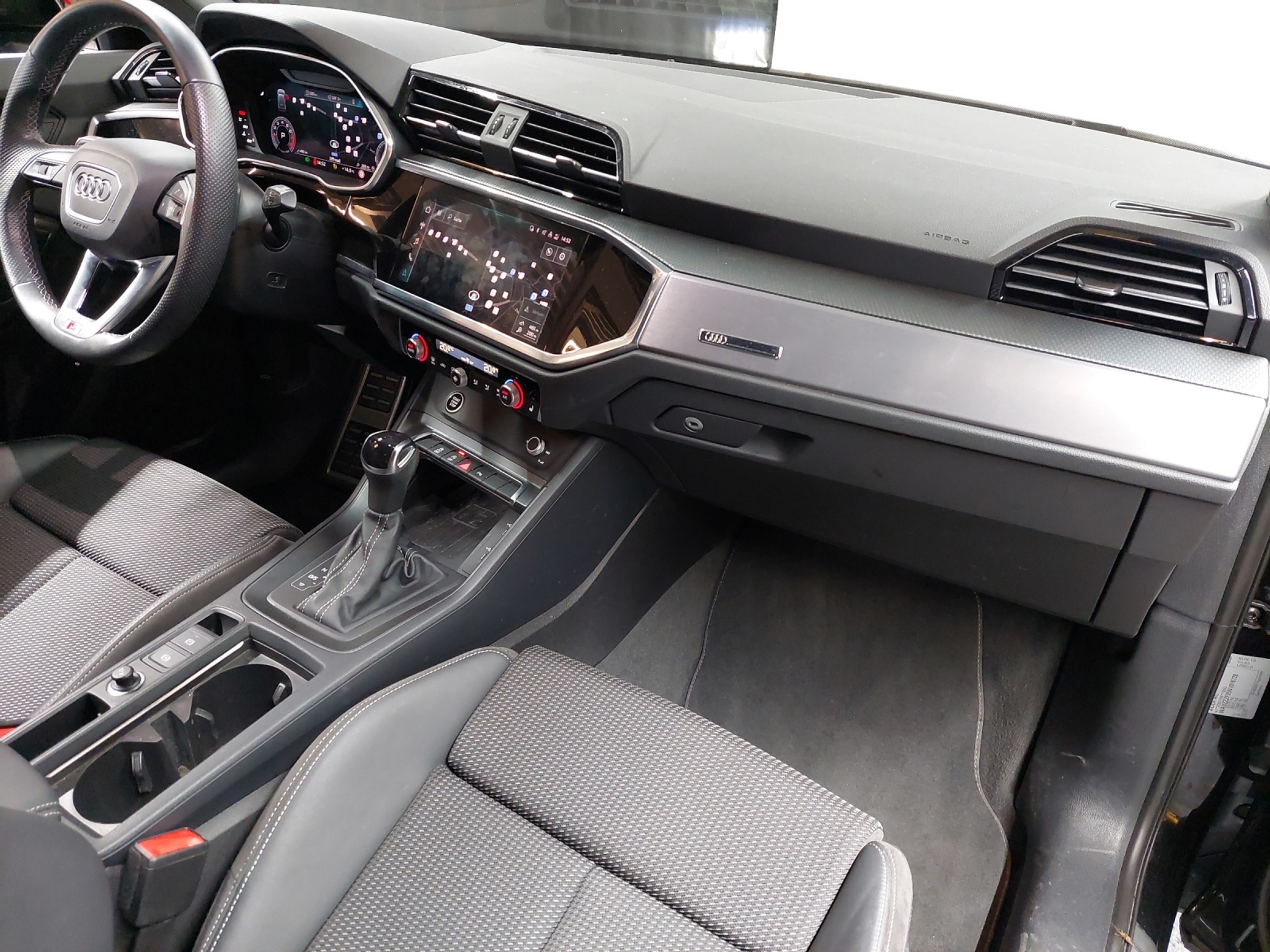 listing desktop thumbnail image 9