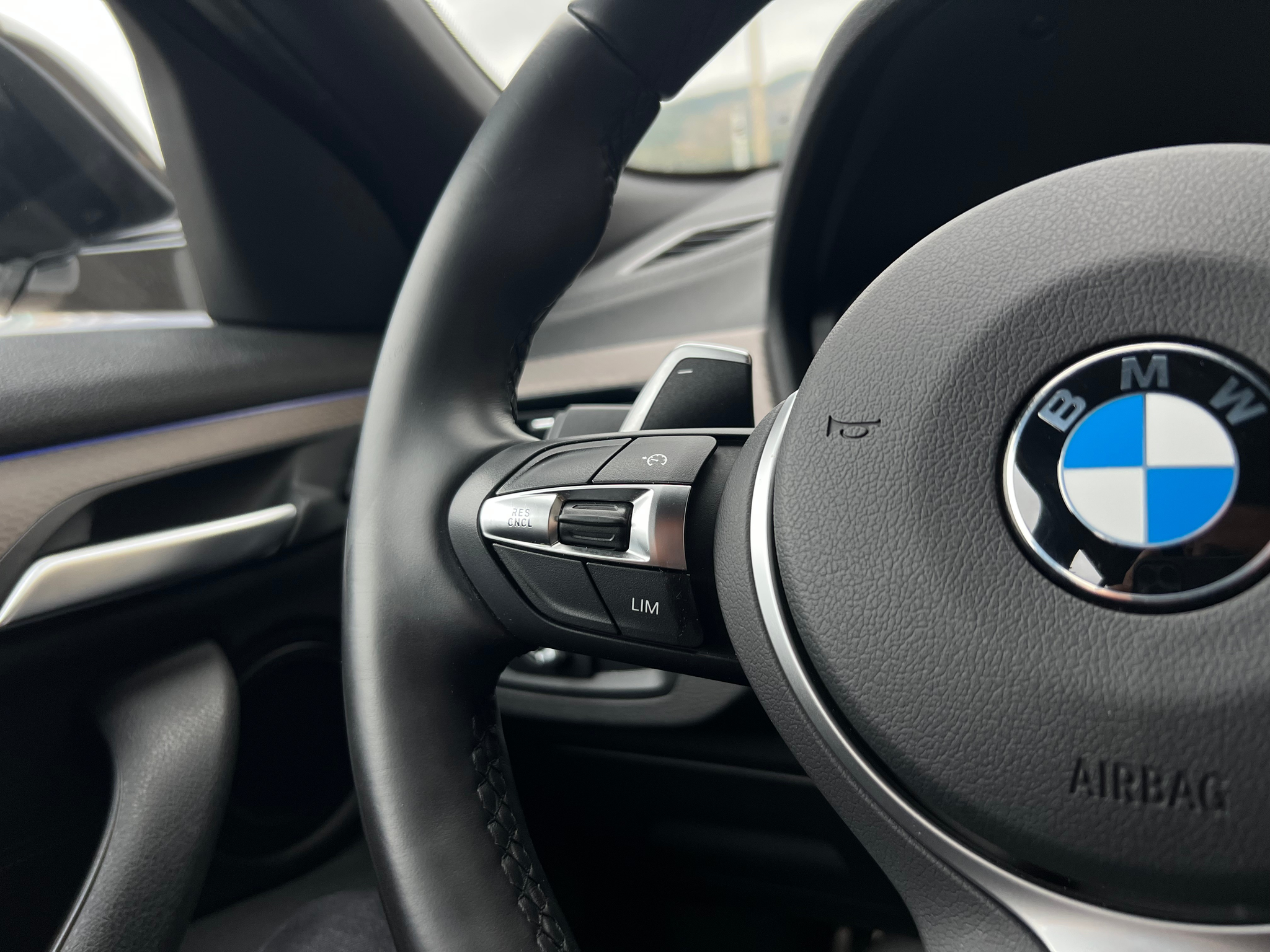 listing desktop thumbnail image 22