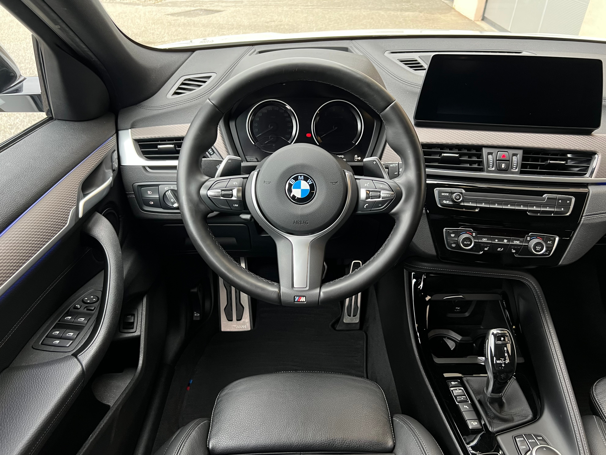 listing desktop thumbnail image 15