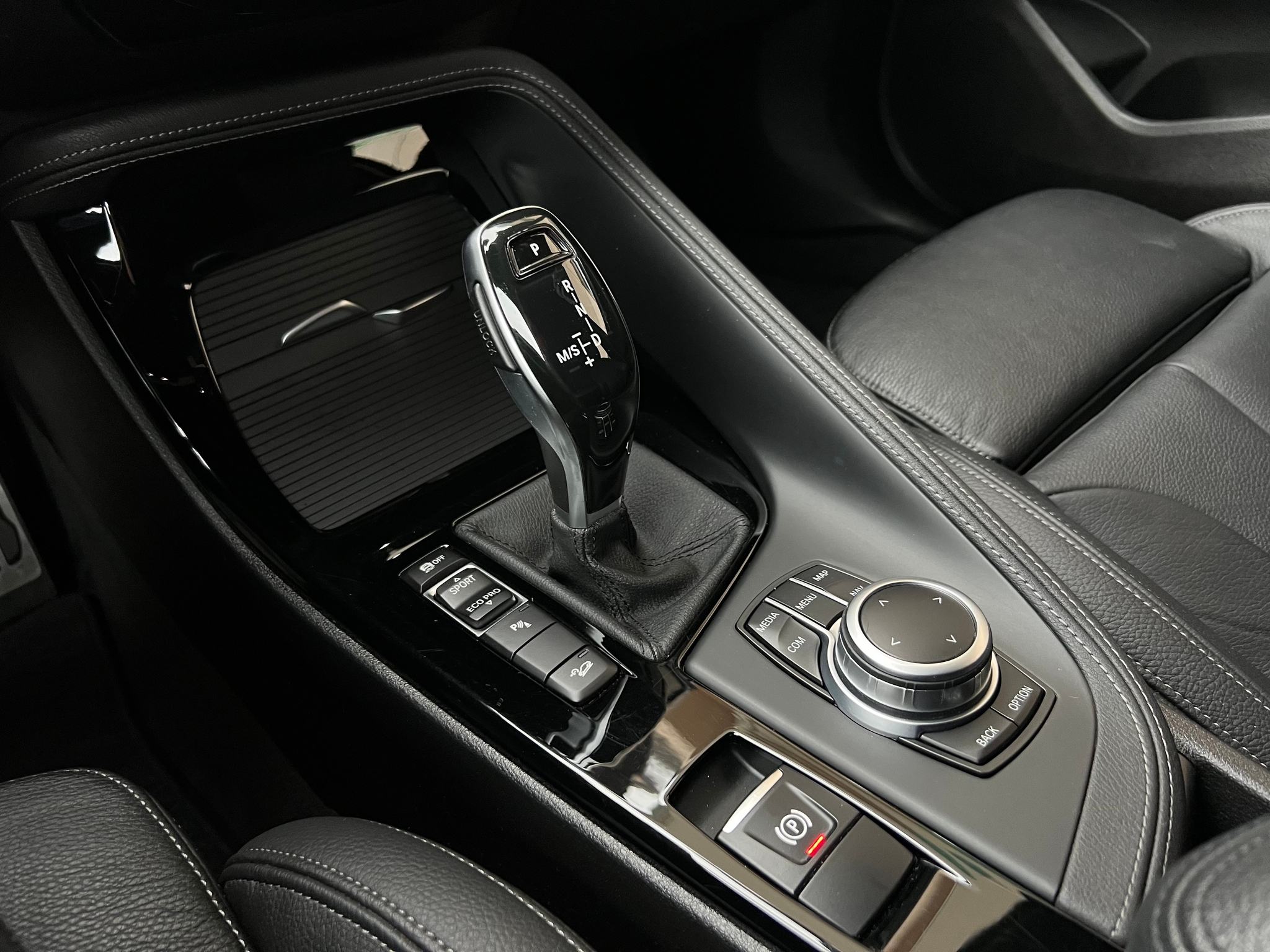 listing desktop thumbnail image 16