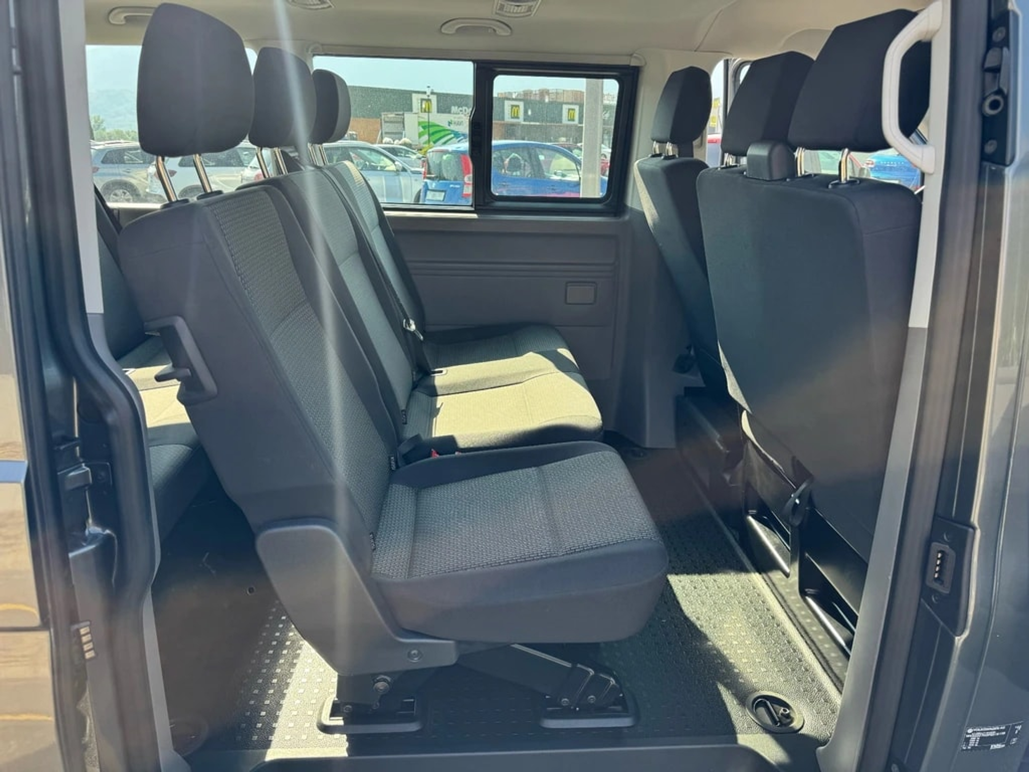 listing desktop thumbnail image 13