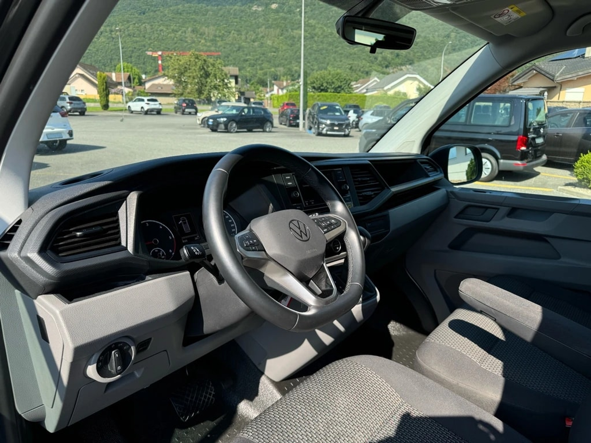 listing desktop thumbnail image 9