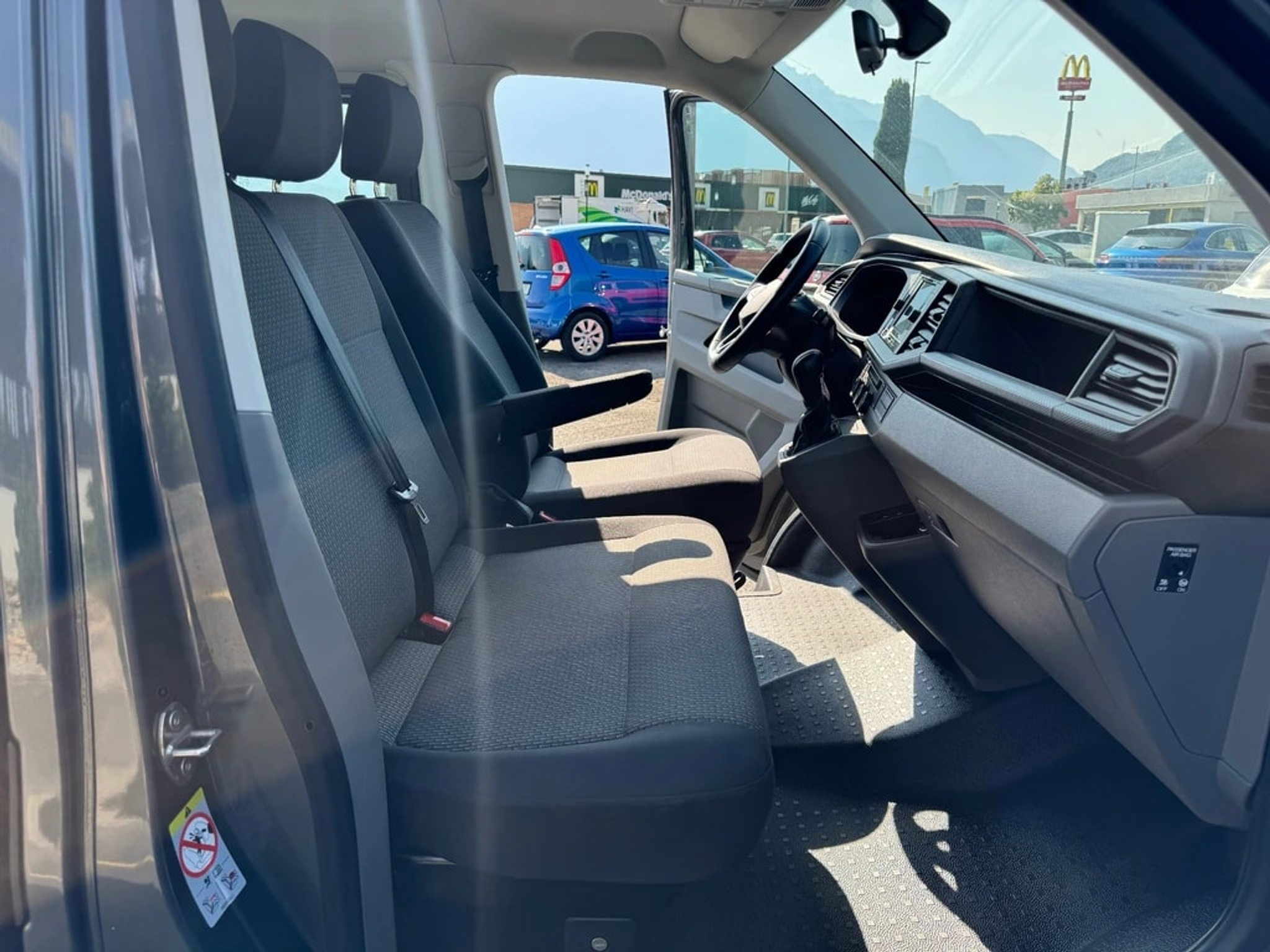 listing desktop thumbnail image 12