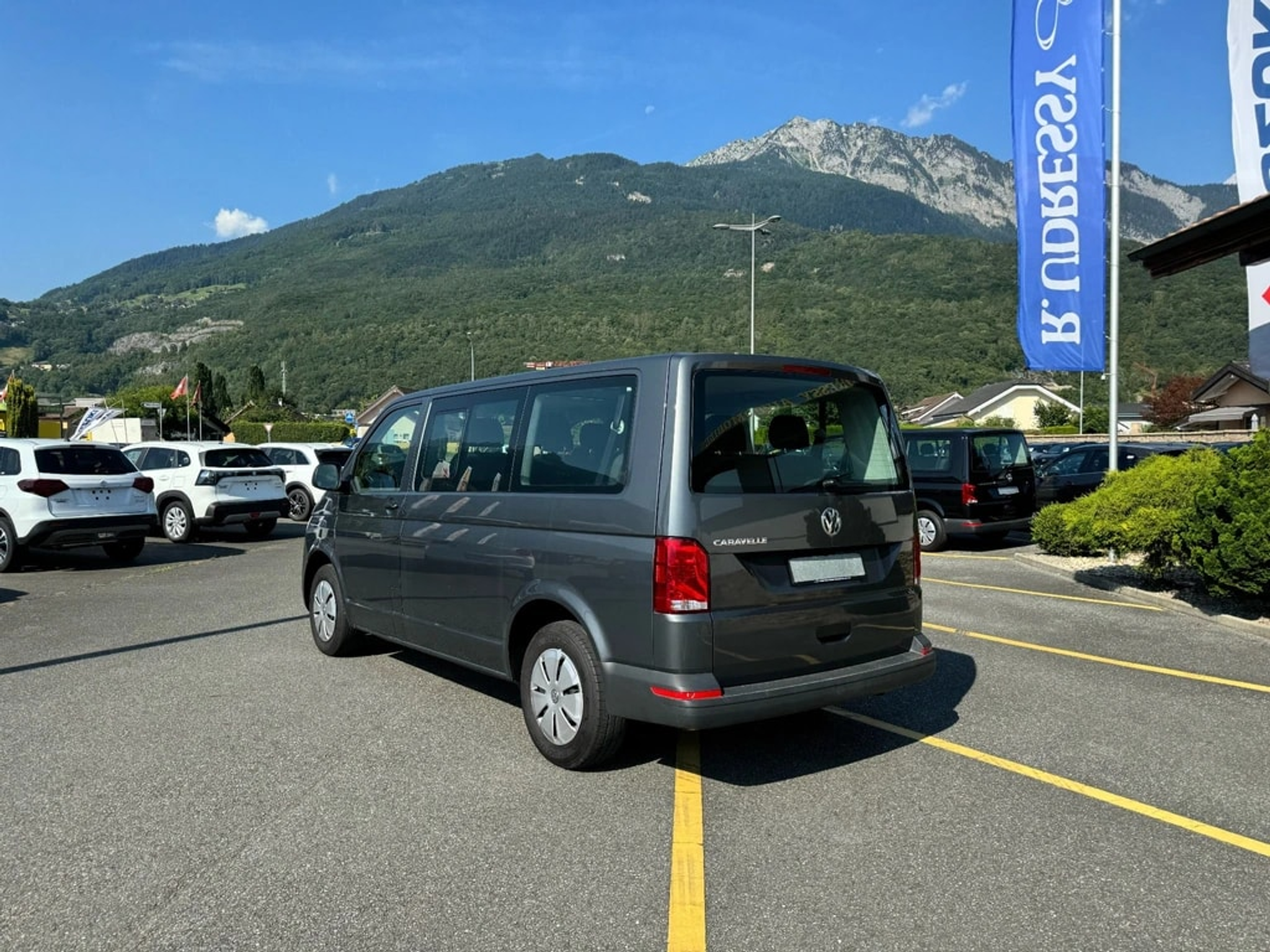 listing desktop thumbnail image 2